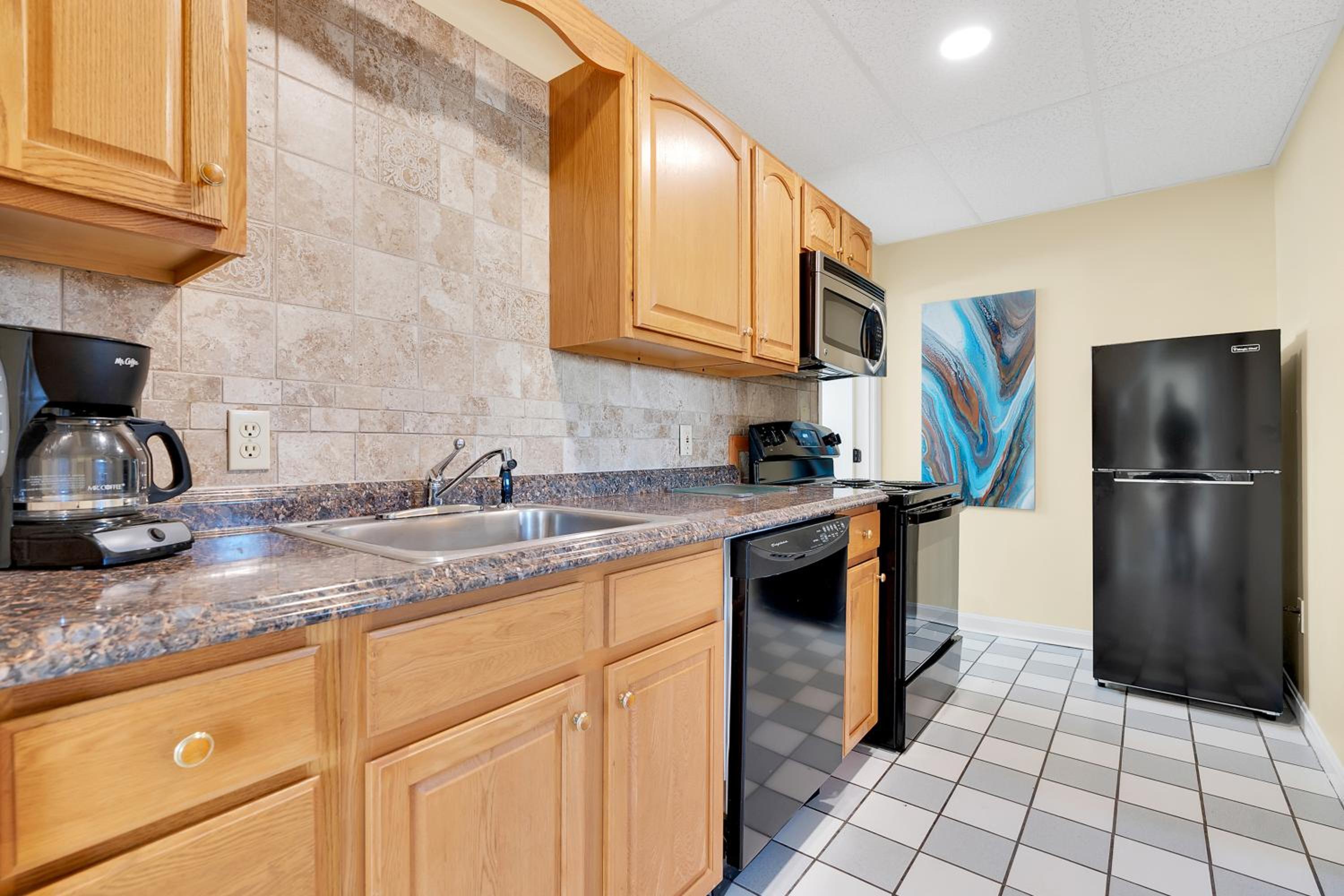 Abellona Inn & Suites