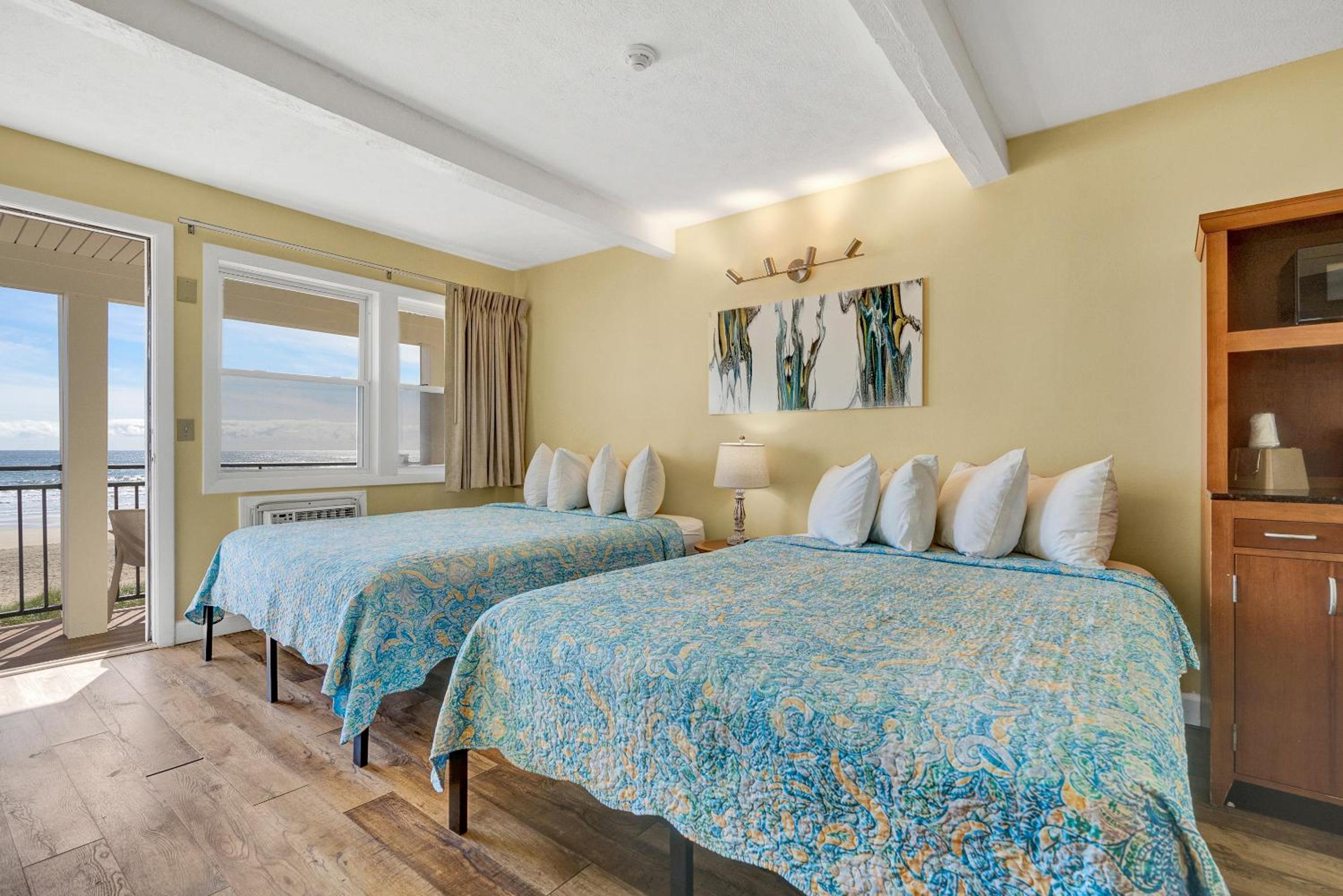 Abellona Inn & Suites