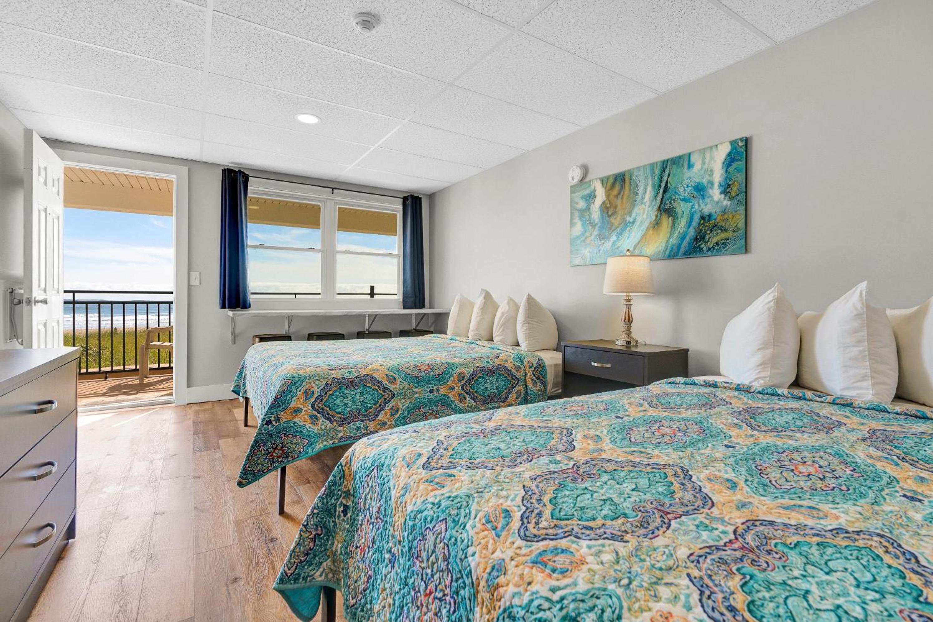 Abellona Inn & Suites