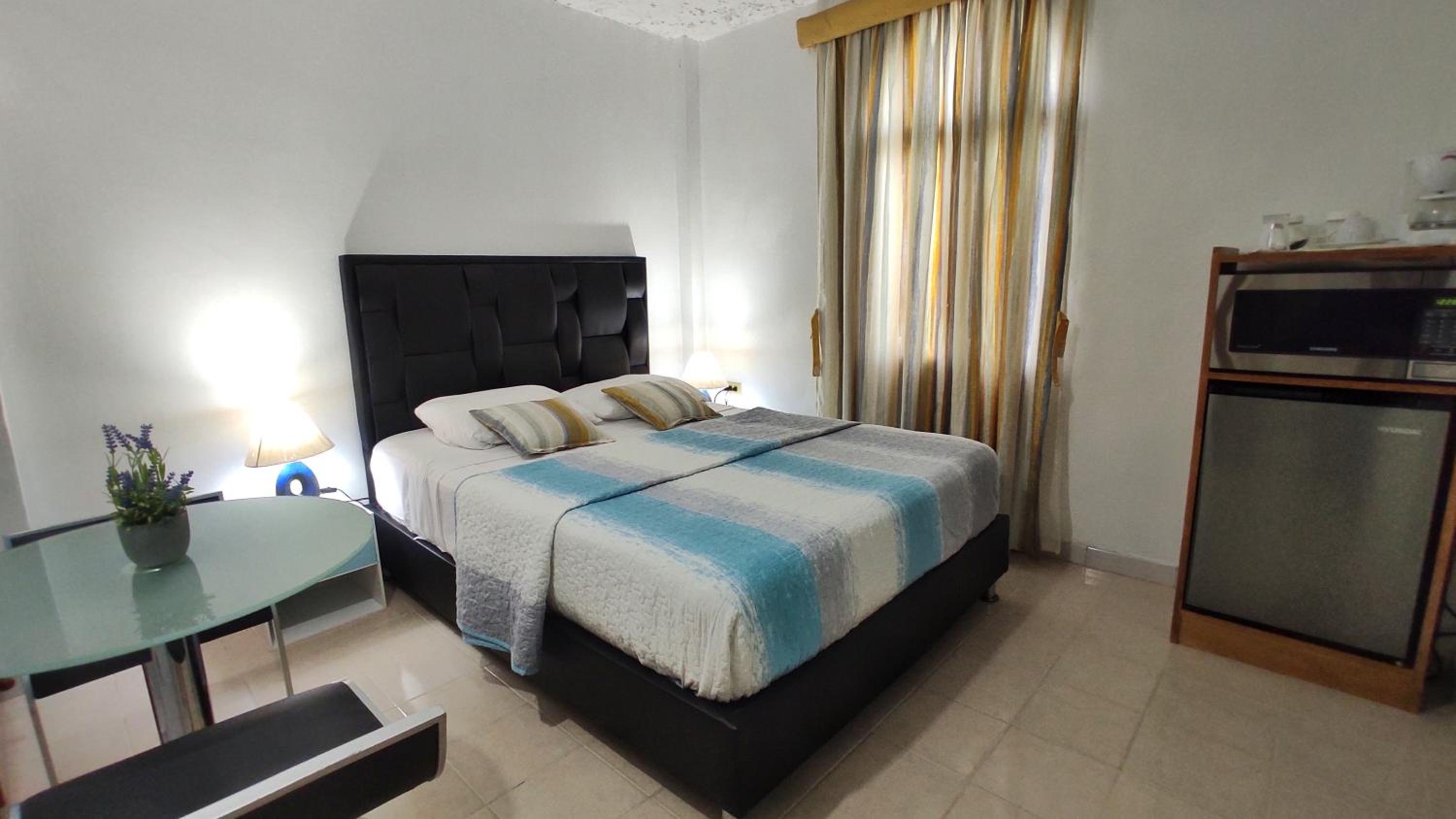 BELLA SUITE frente al Aeropuerto view 4