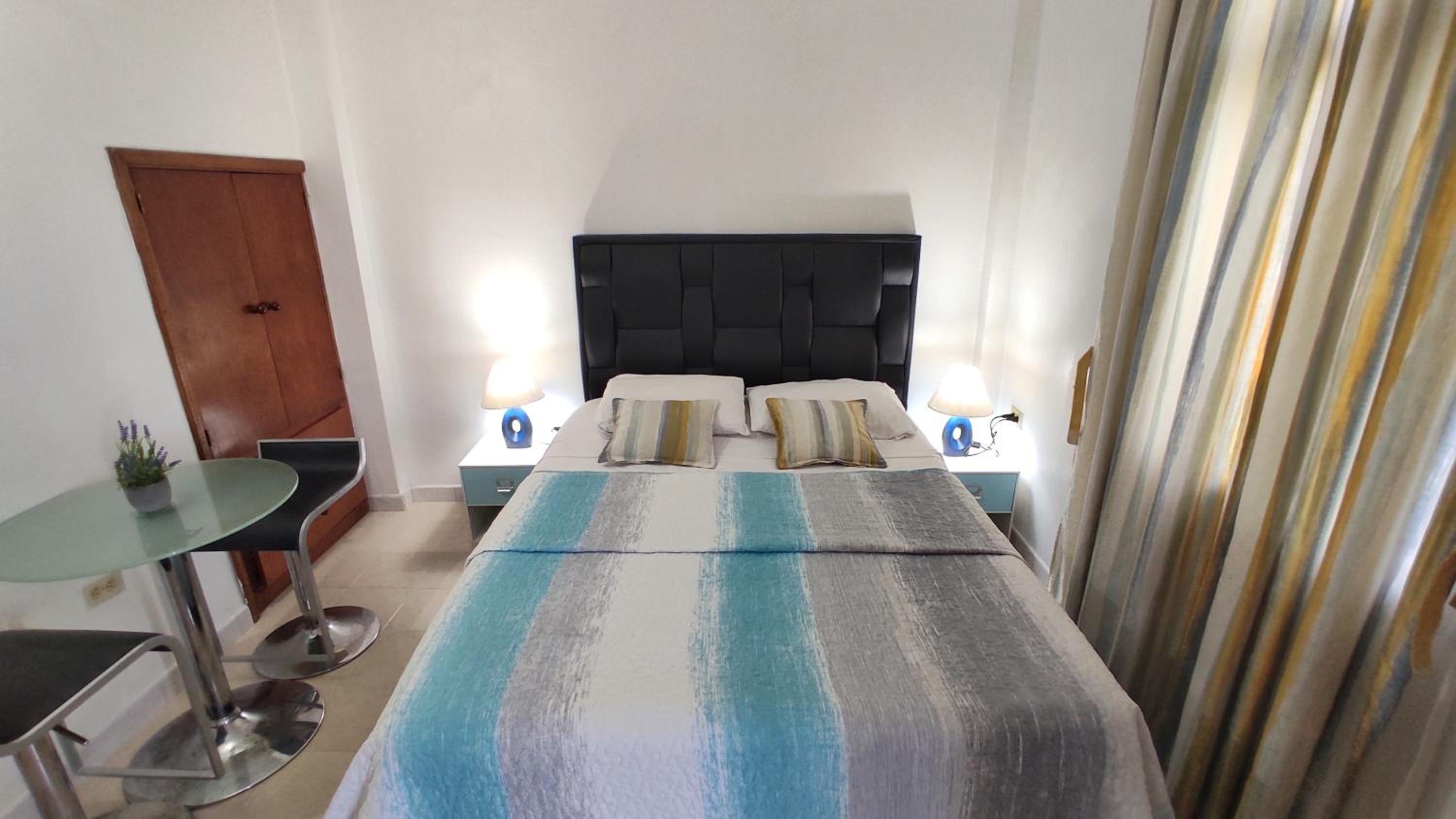 BELLA SUITE frente al Aeropuerto view 3