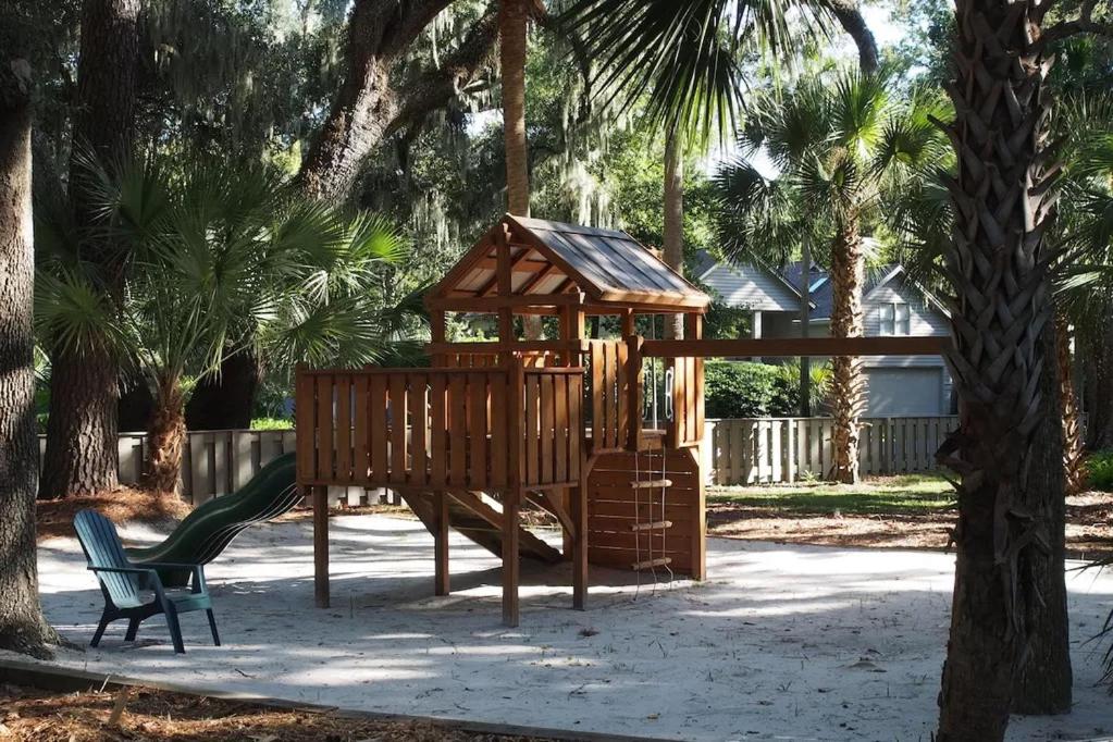 2 Dewberry in Greenwood Forest Hilton Head Island view 5