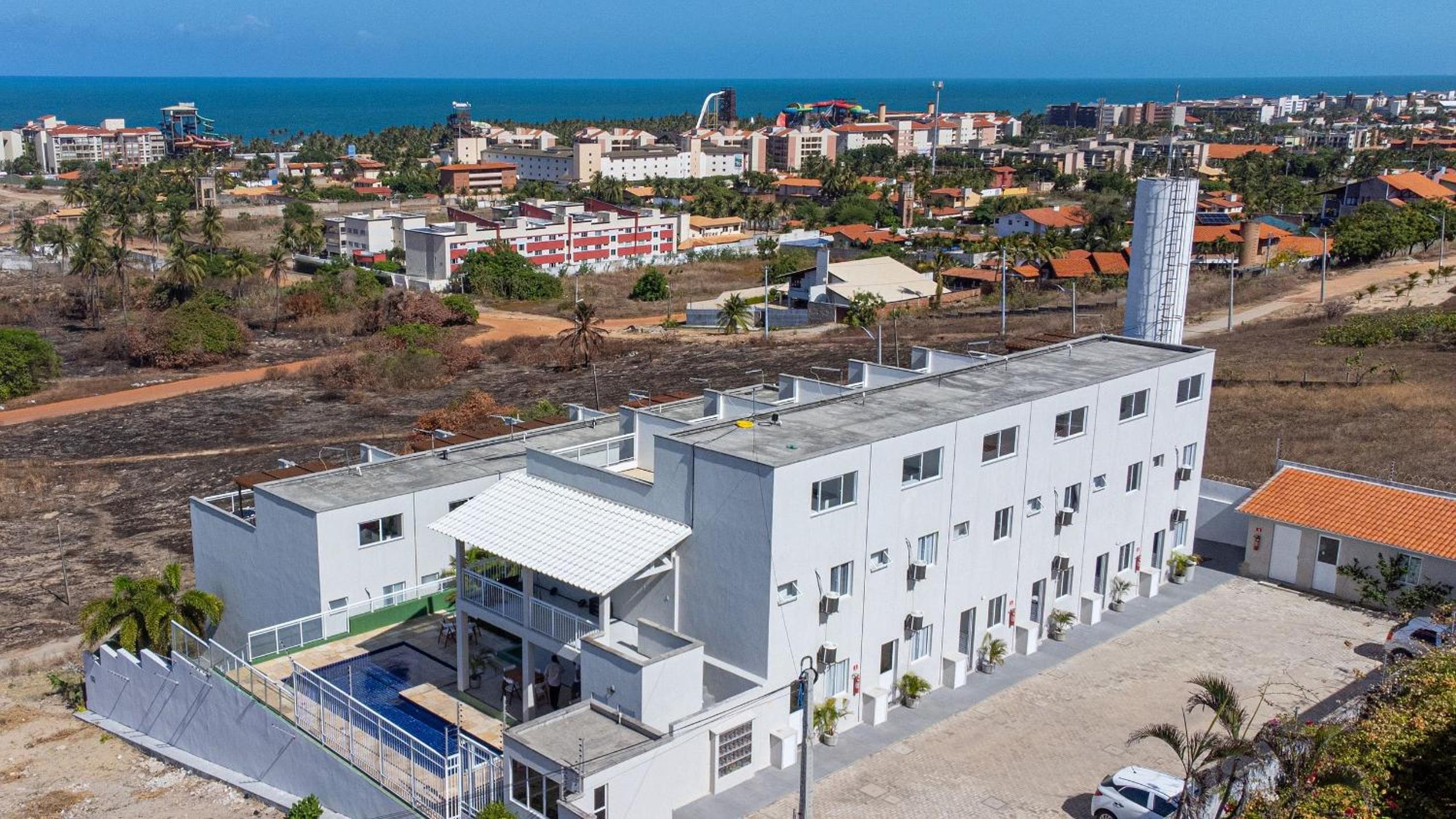 Beach Townhouses I #C12 - Conforto por Carpediem