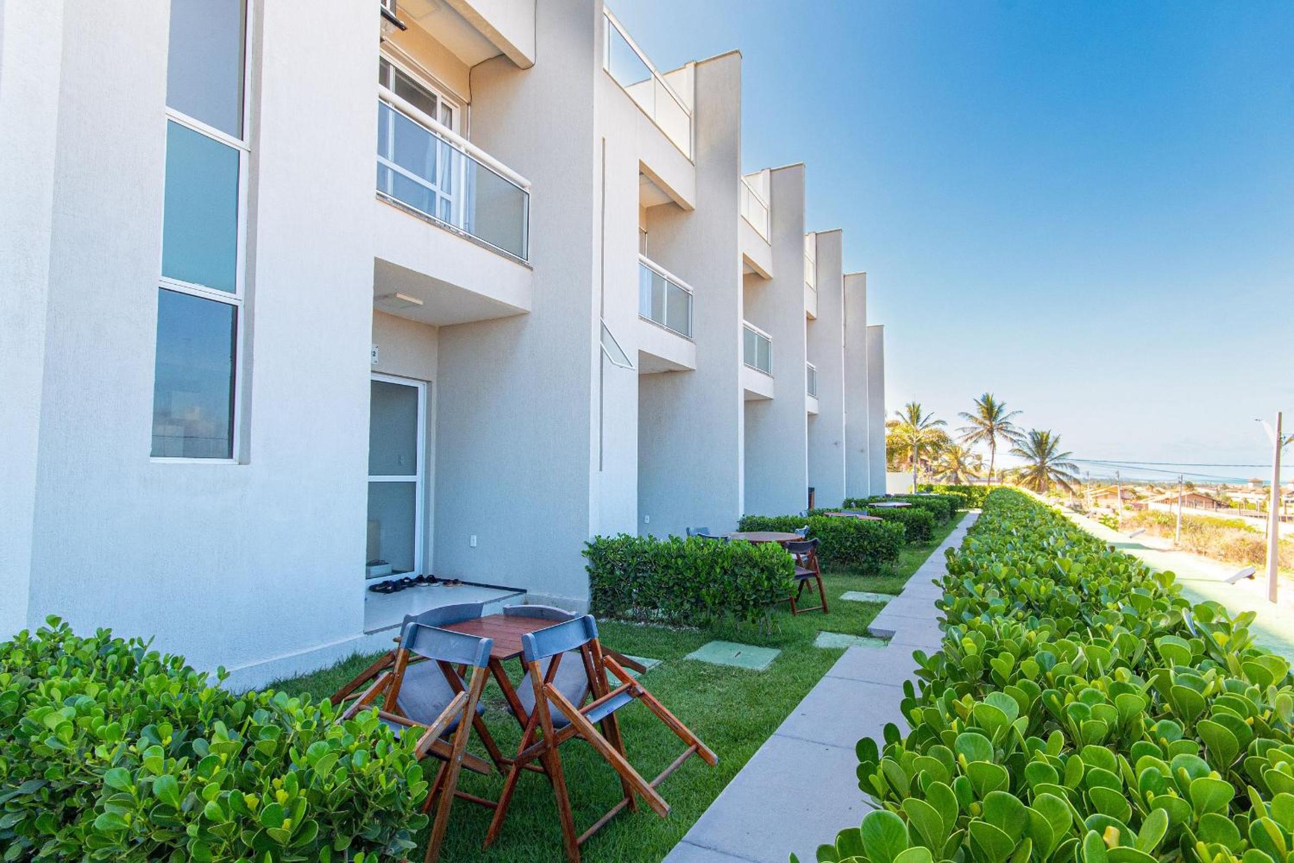 Beach Townhouses I #C12 - Conforto por Carpediem