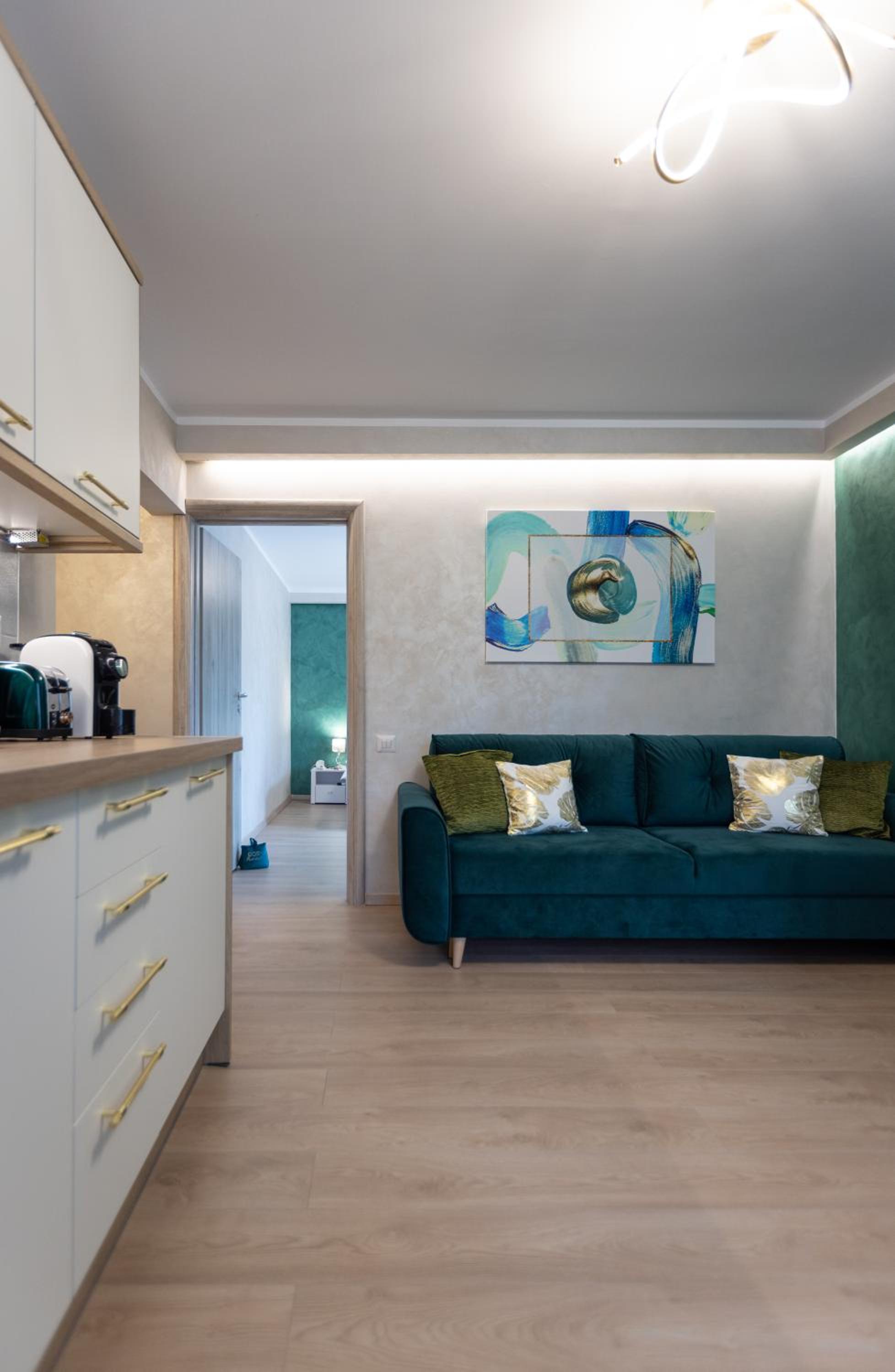 EMERALD APARTMENT AVIATIEI view 5