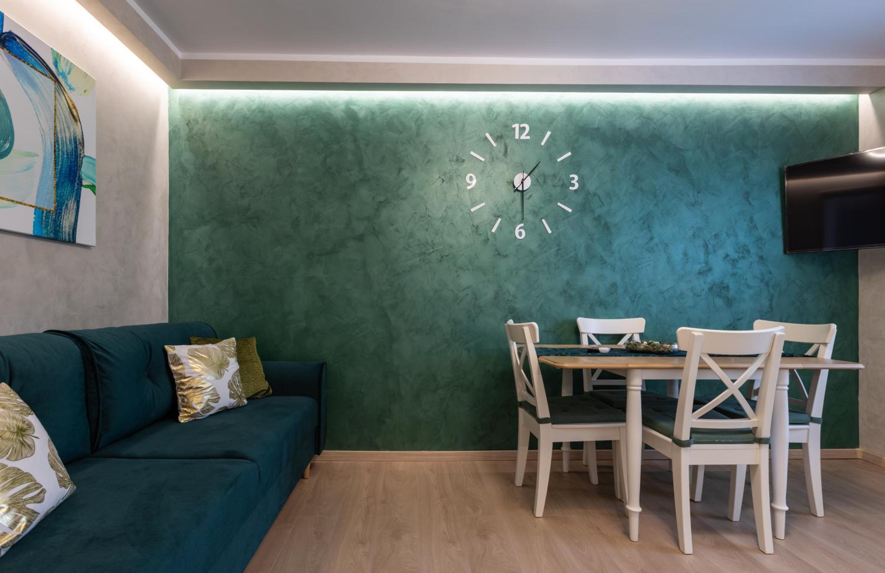 EMERALD APARTMENT AVIATIEI view 2