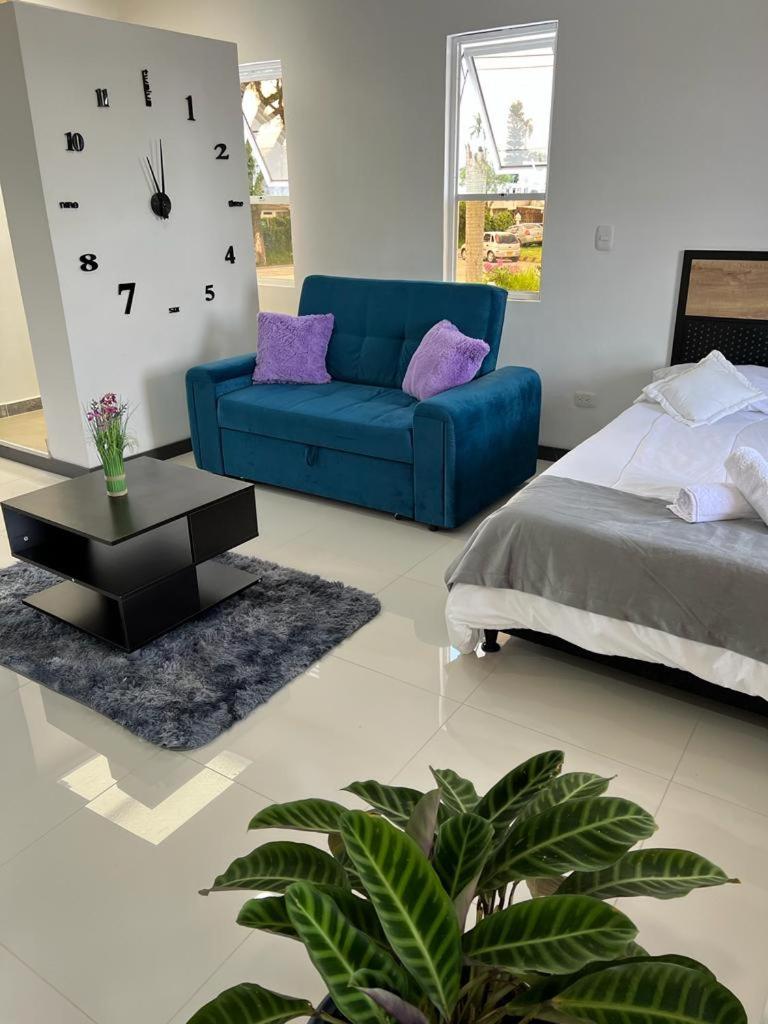 Hotel apartaestudios las astromelias Armenia - Image 1