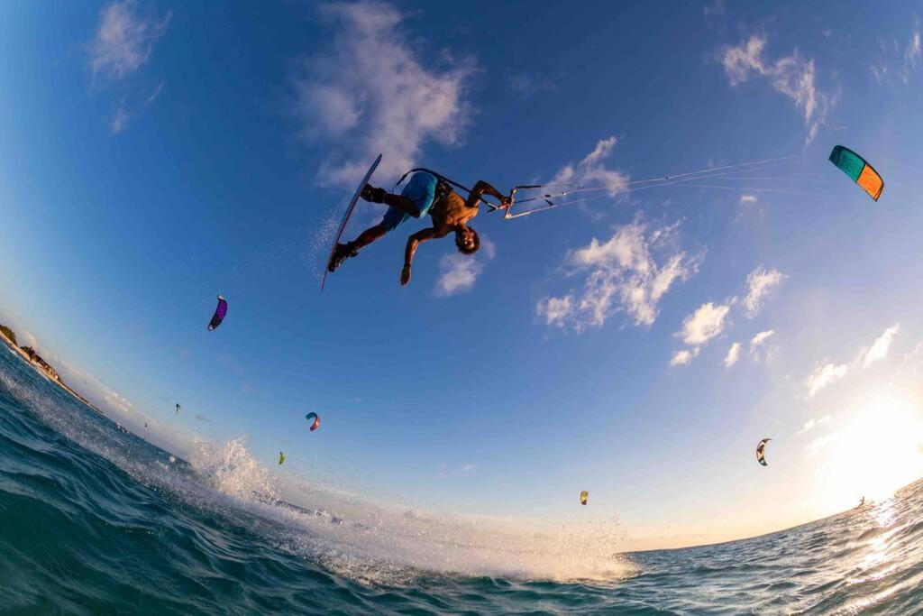 Mangroovy Seafront condo - Great Kite Surfing