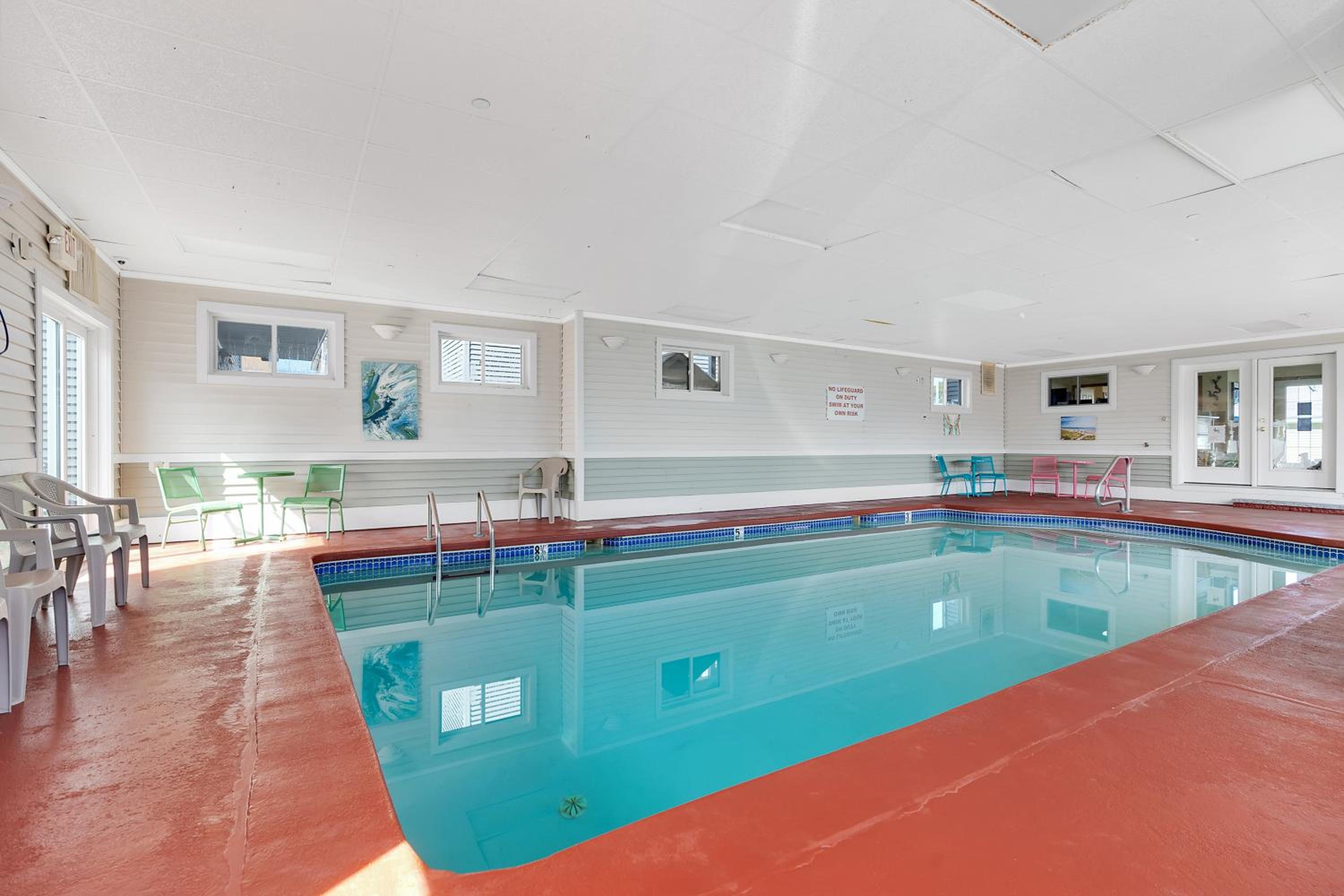 Abellona Inn & Suites