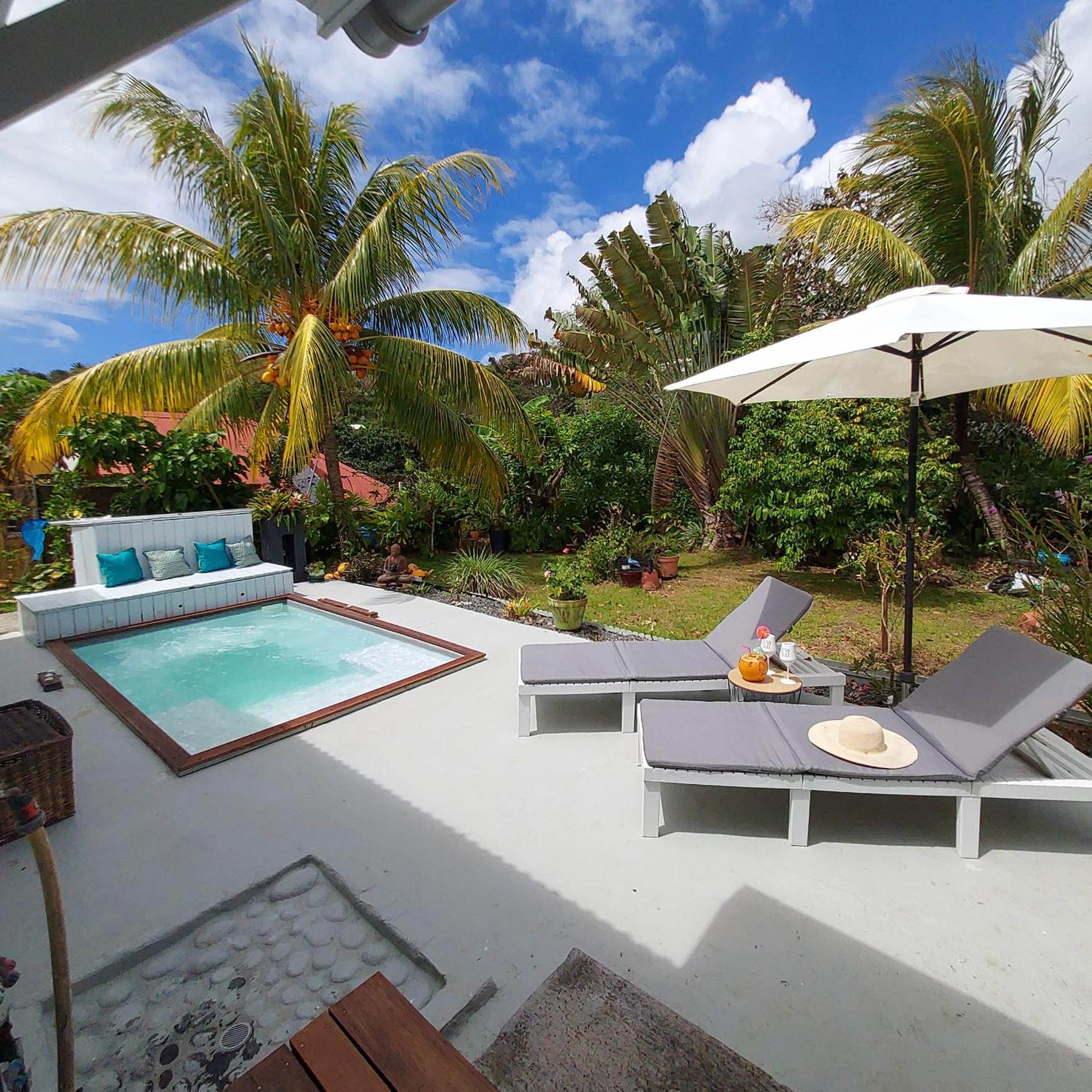 Villa Fleurs Cacao view 4
