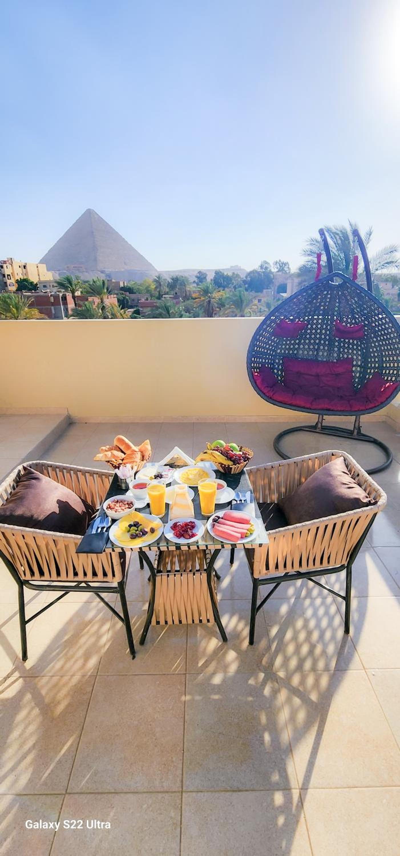 King Cheops Inn - Pyramid View