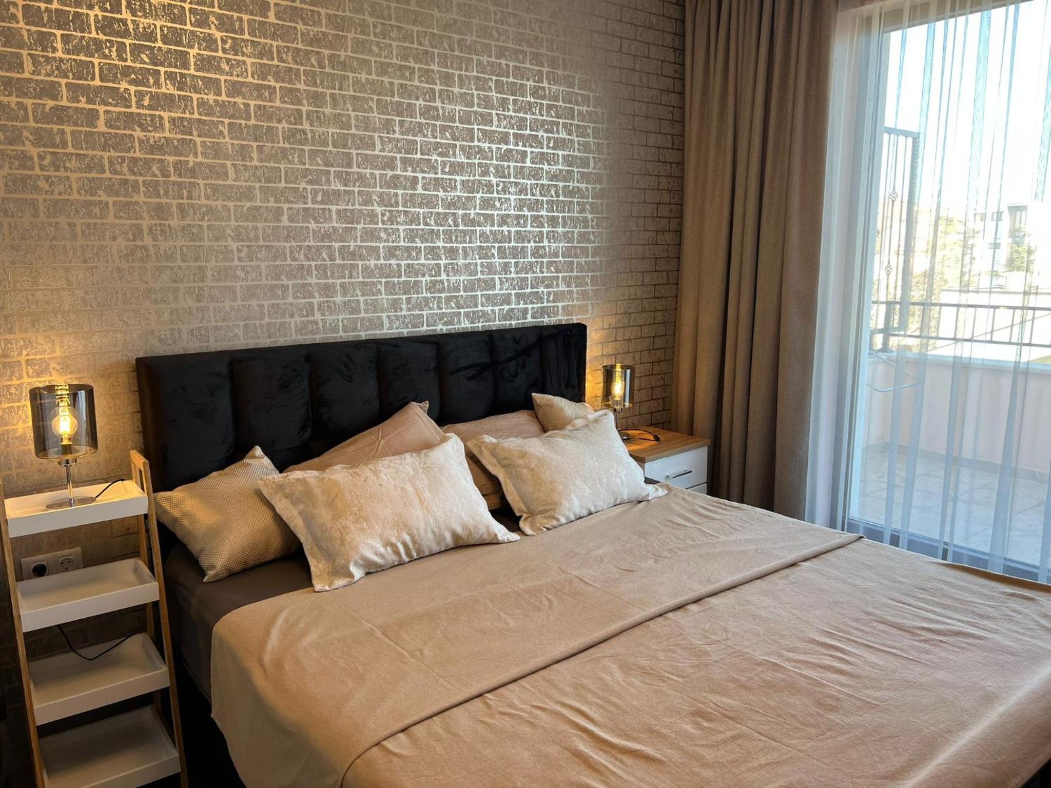Luxury Penthouse Apartments at Valencia Gardens