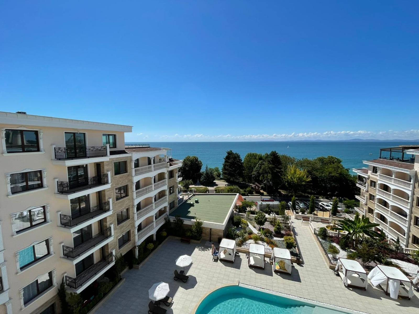 Luxury Penthouse Apartments at Valencia Gardens