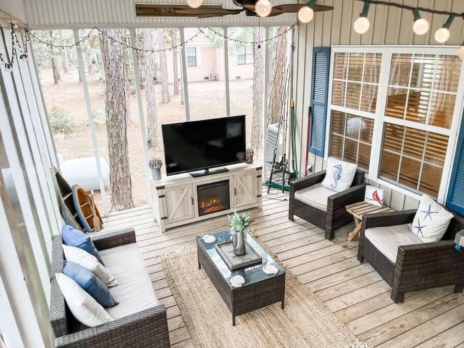 Pet Friendly Tranquil Cottage with Fire-Pit & Hot Tub Minutes to BEACHES view 3