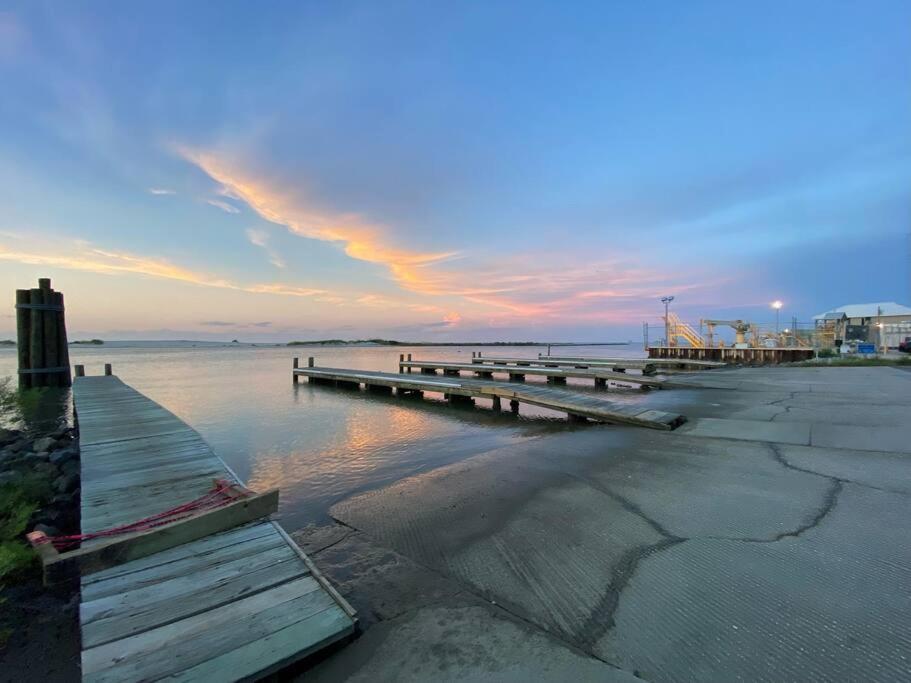 Pet Friendly Tranquil Cottage with Fire-Pit & Hot Tub Minutes to BEACHES view 5