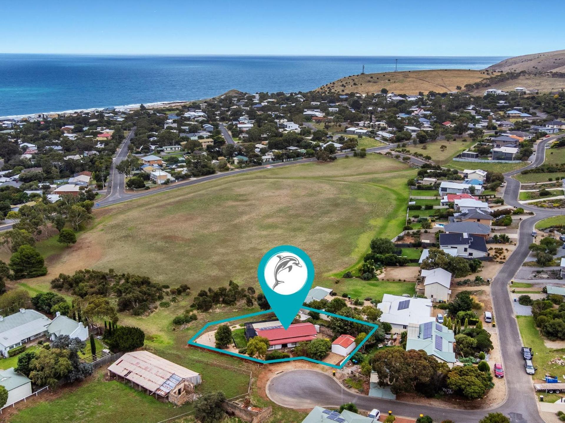 15 Dorset Court Carrickalinga