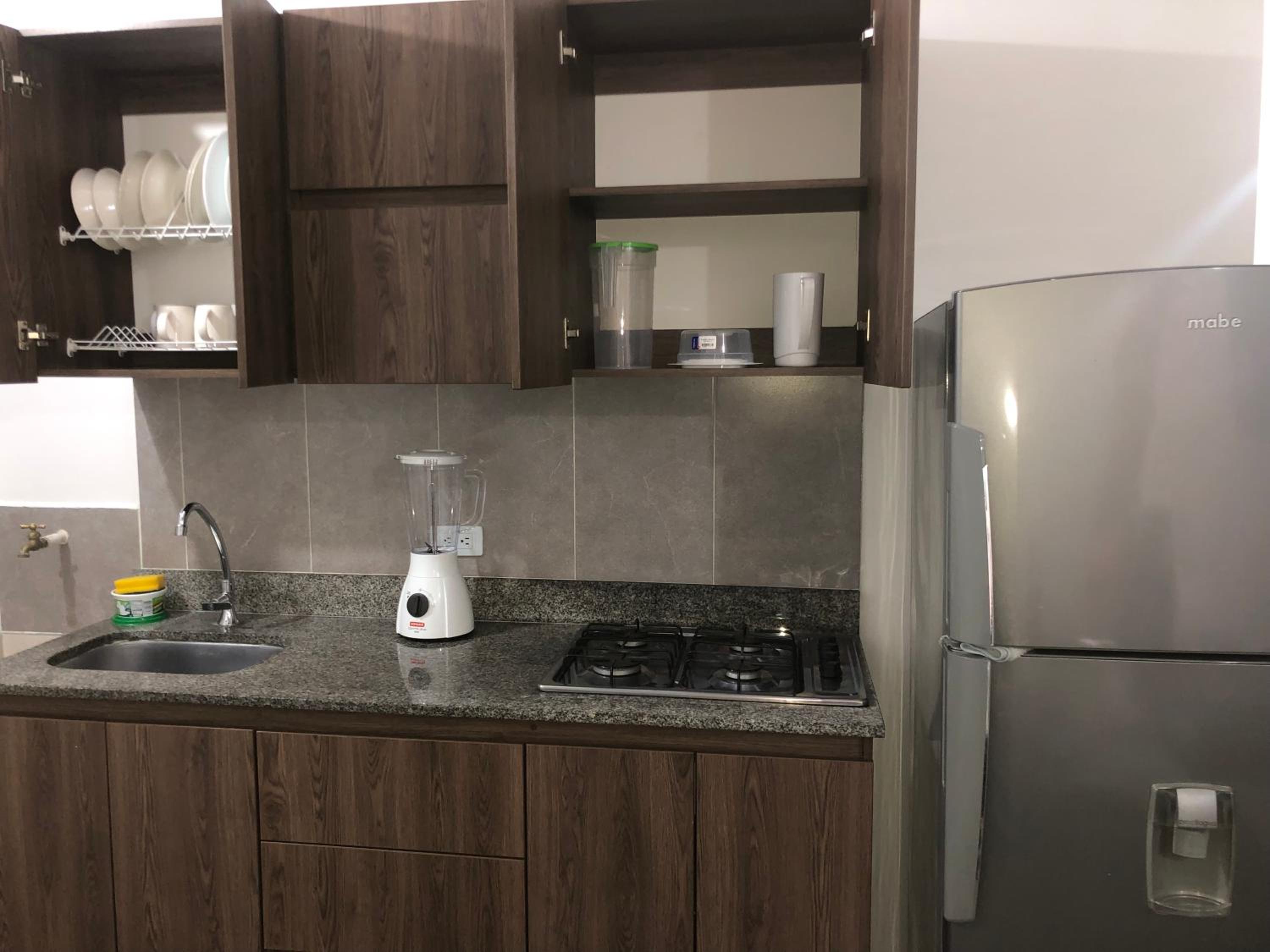 Apartamento amplio en laureles, excelente ubicación, 3 alcobas 403