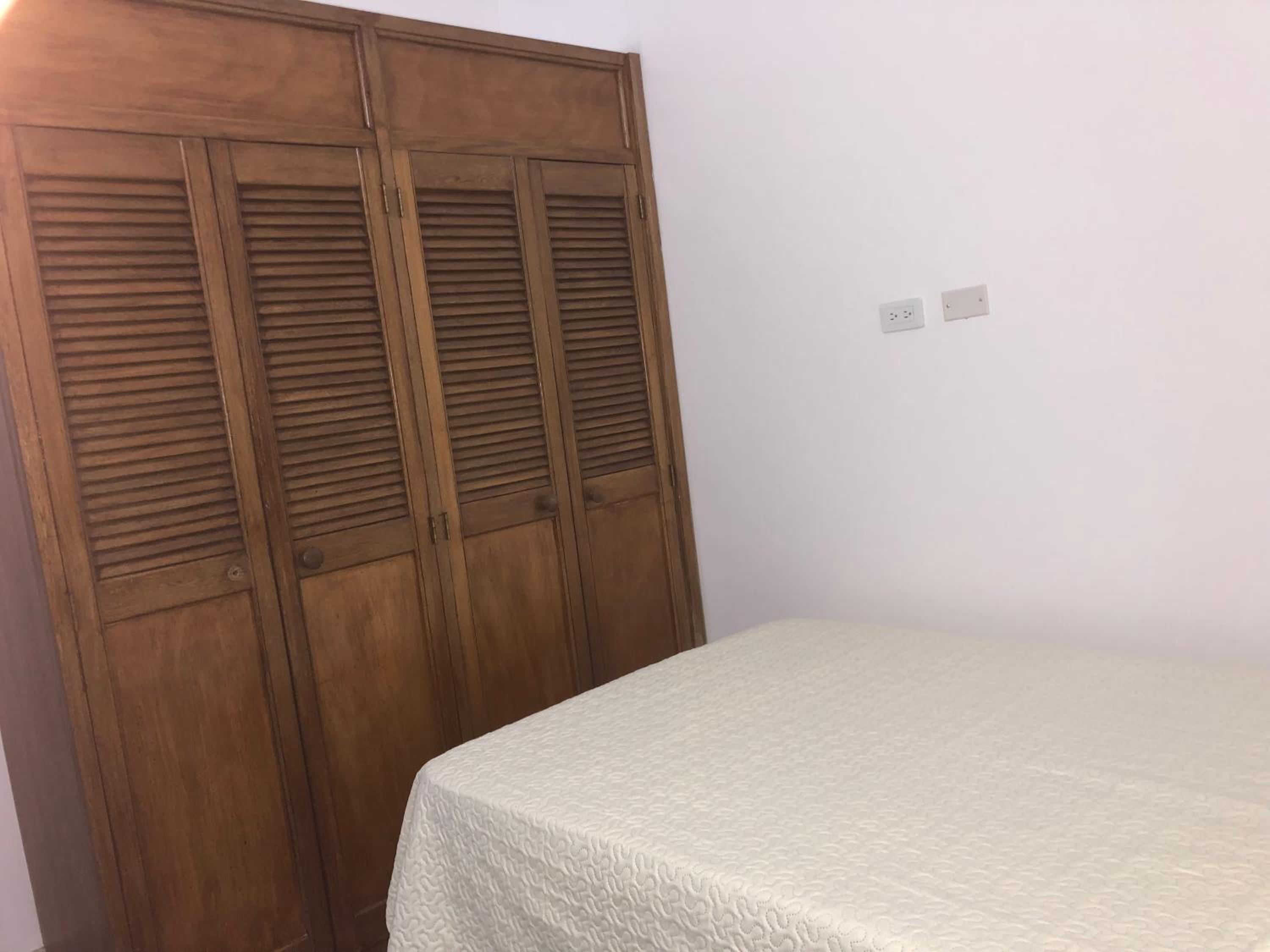 Apartamento amplio en laureles, excelente ubicación, 3 alcobas 403