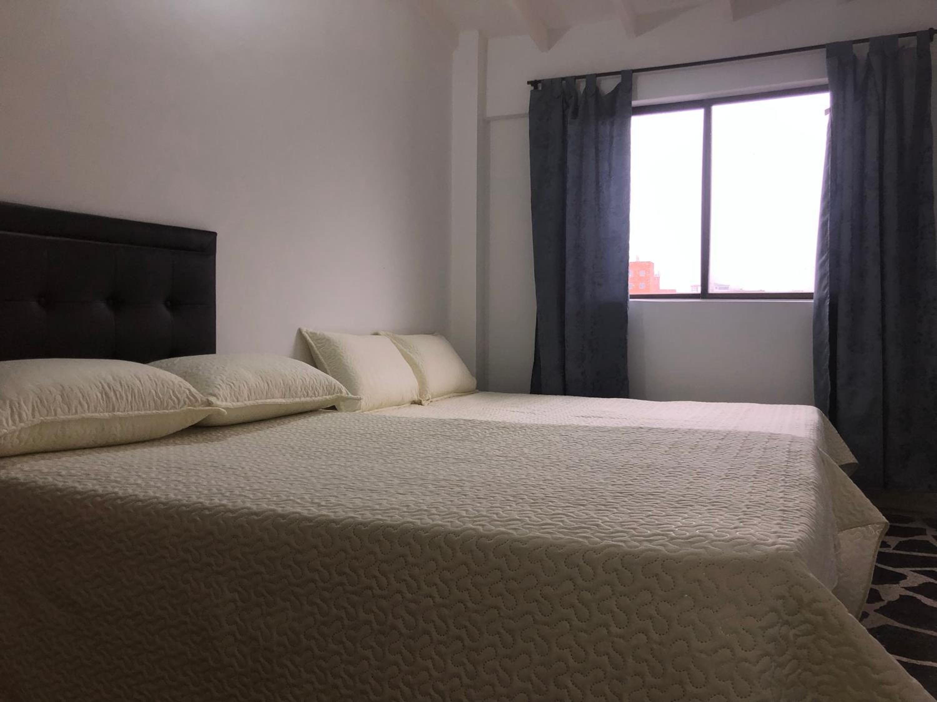 Apartamento amplio en laureles, excelente ubicación, 3 alcobas 403
