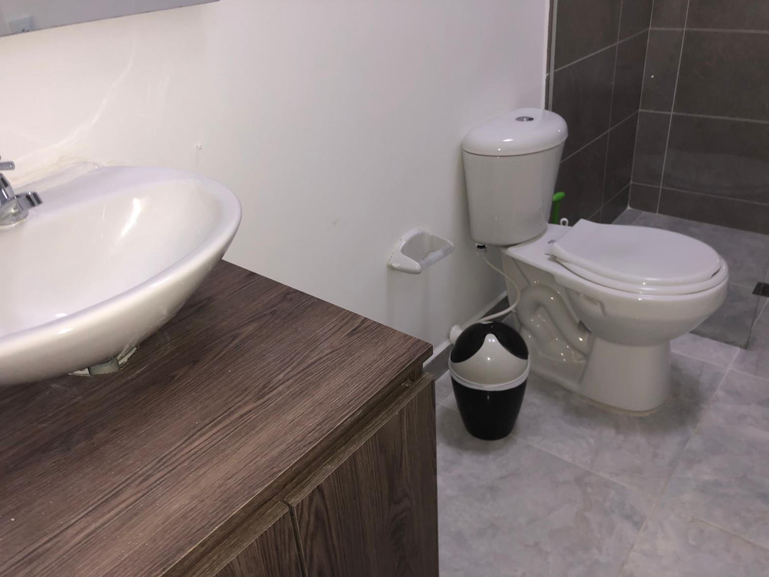 Apartamento amplio en laureles, excelente ubicación, 3 alcobas 403