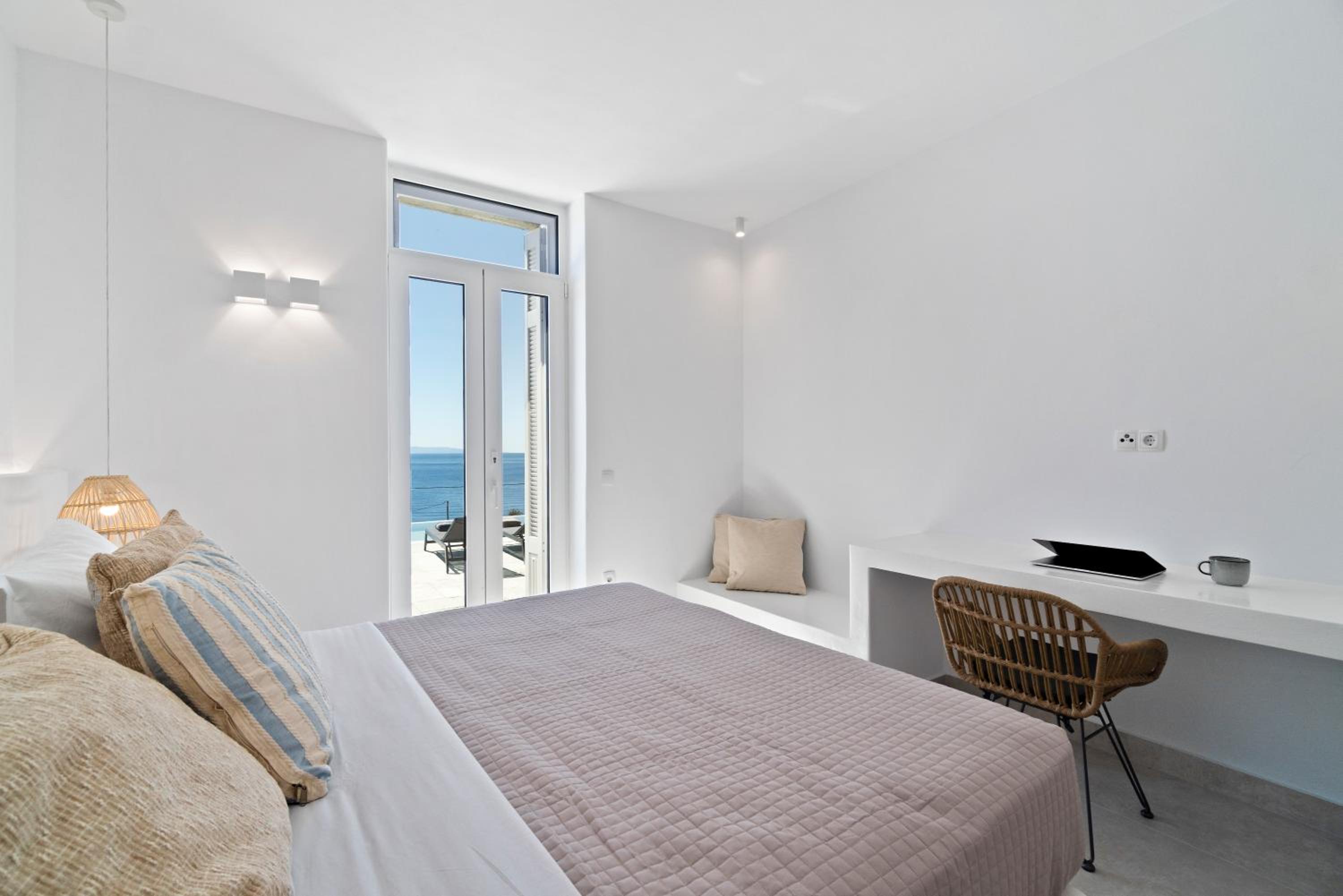 Villa Thalassa, Beachfront, Private Pool & Sunset Views by Explore Andros photo 4