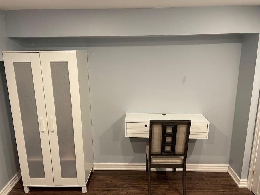 4-bdrm, king & bunkbed, park behind, trails nearby