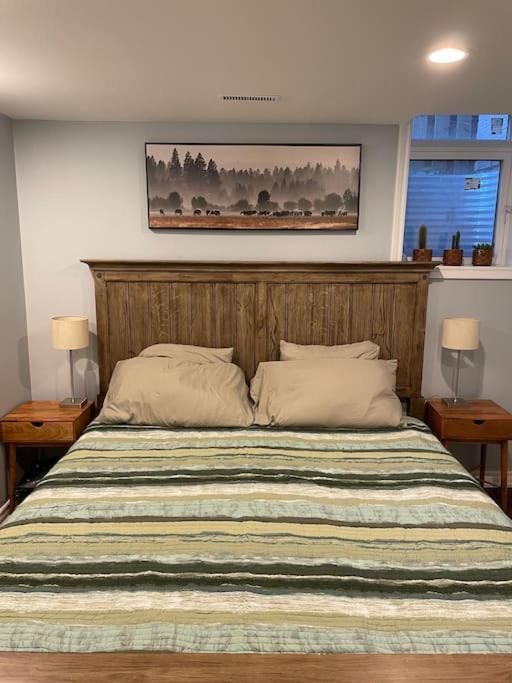 4-bdrm, king & bunkbed, park behind, trails nearby