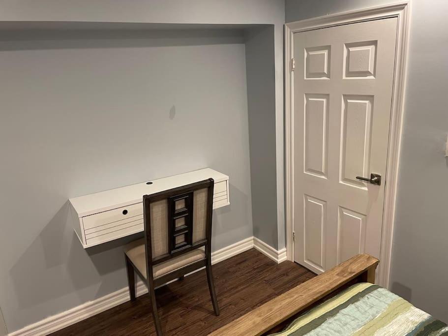 4-bdrm, king & bunkbed, park behind, trails nearby
