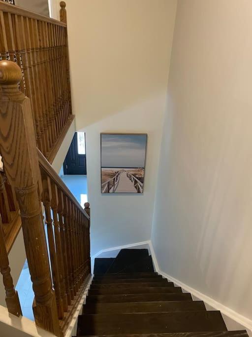 4-bdrm, king & bunkbed, park behind, trails nearby