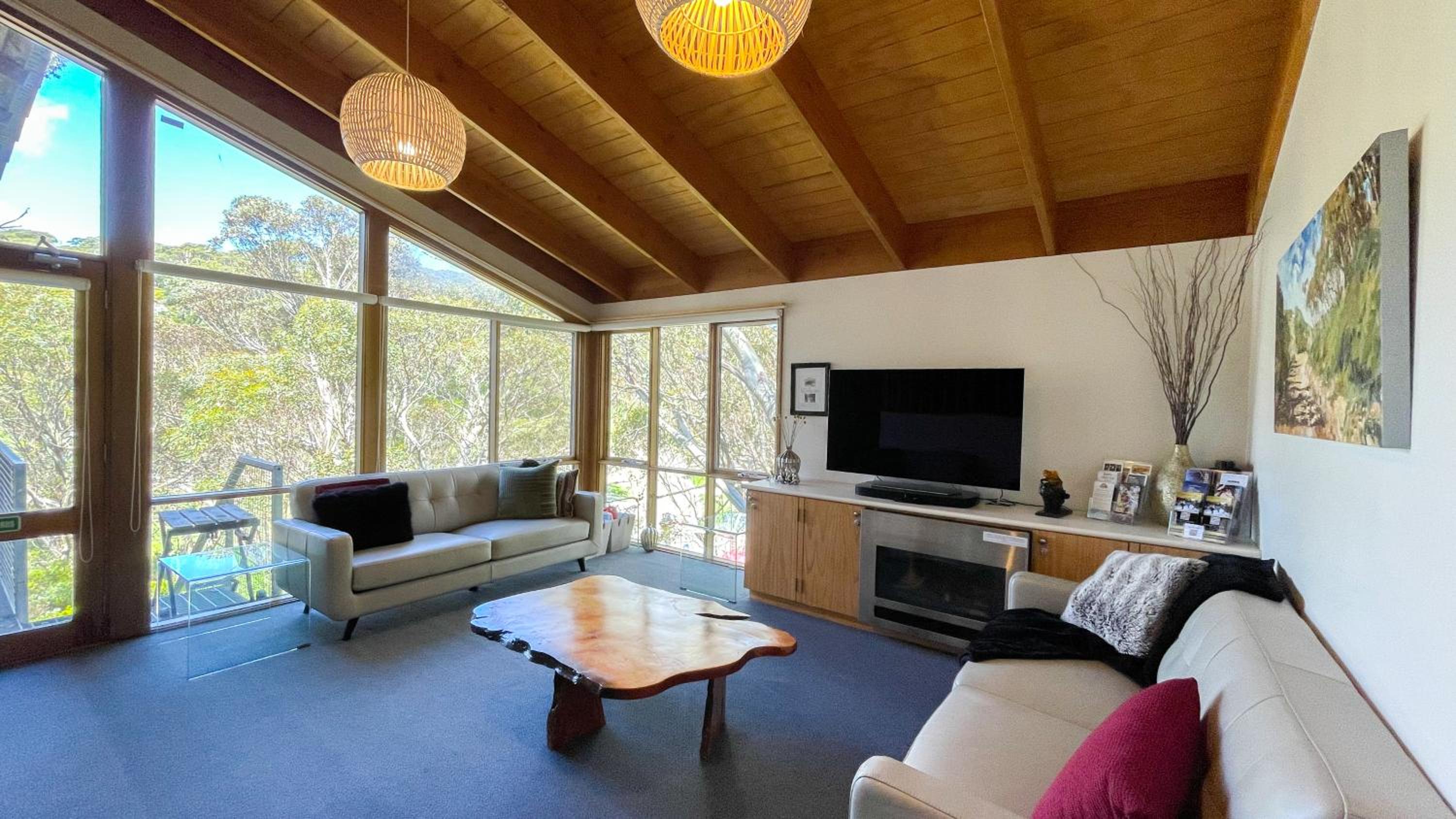 Tanjil Creek Lodge