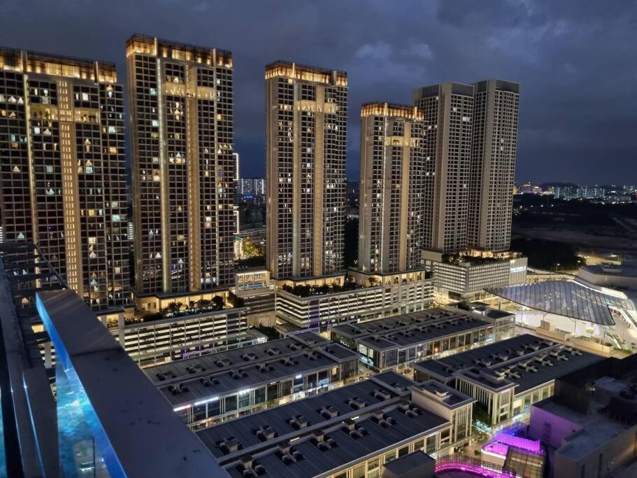 FREE Parking REVO 2 Bedrooms Bukit Jalil L28