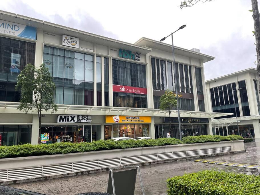 FREE Parking REVO 2 Bedrooms Bukit Jalil L28