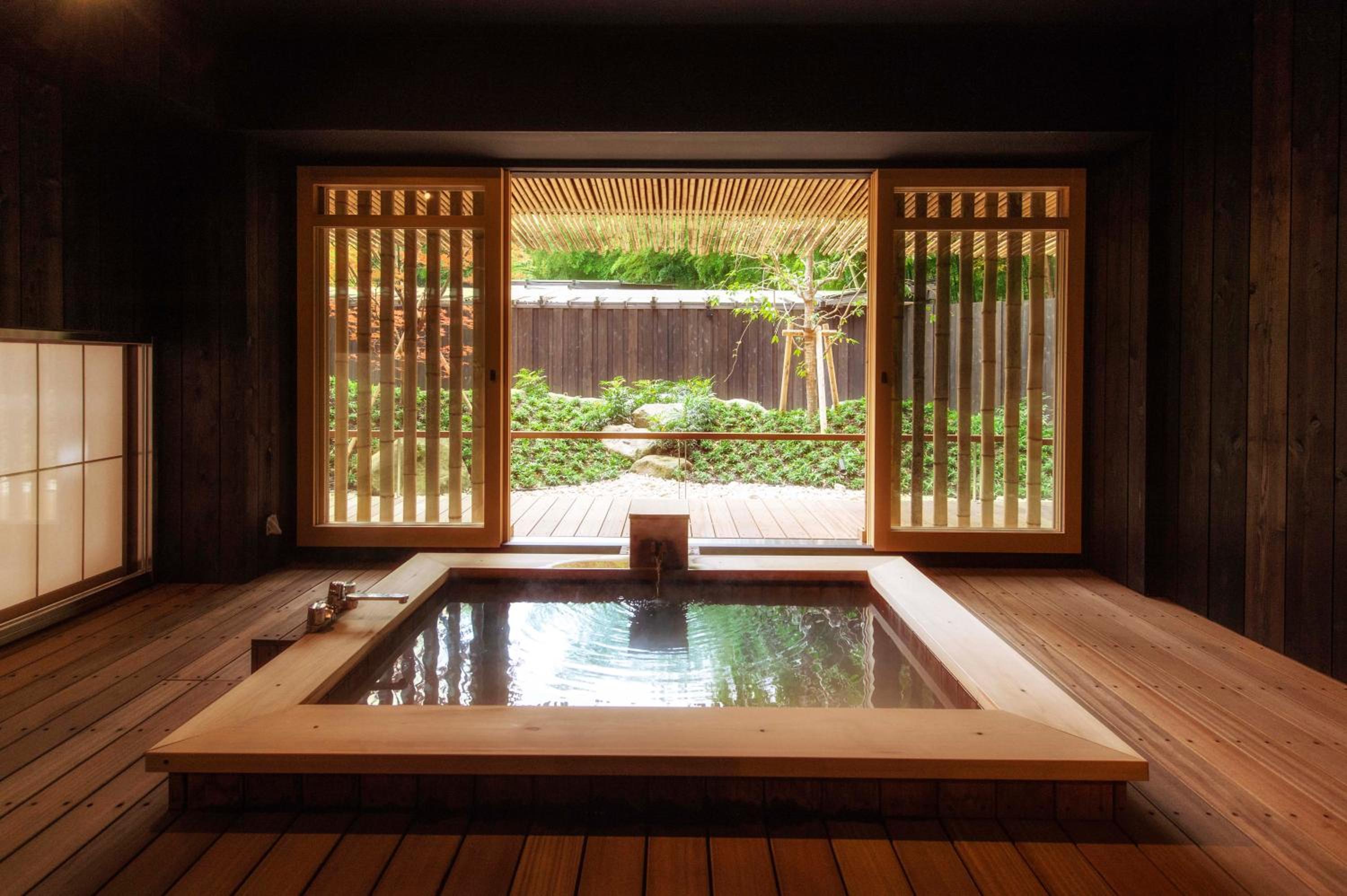 Kinnotake Sengokuhara(Adult Only)