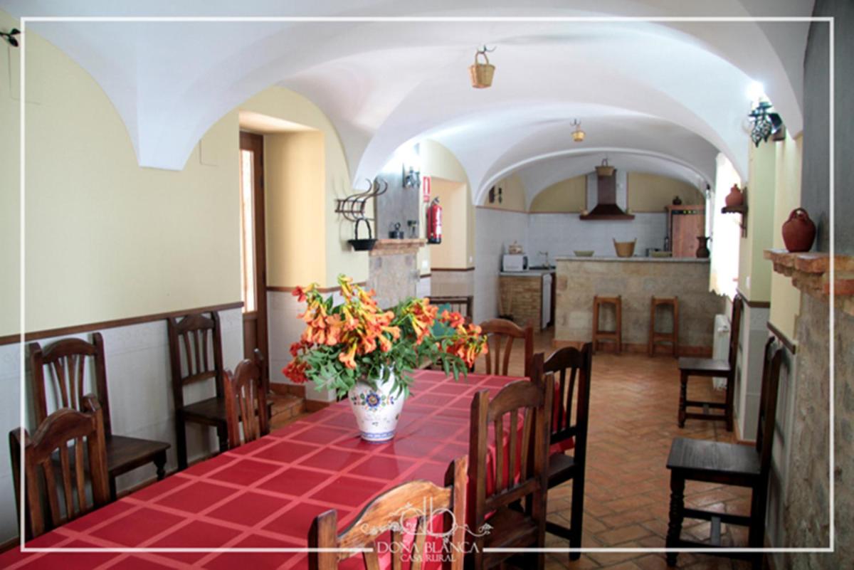 Casa Rural Doña Blanca view 3