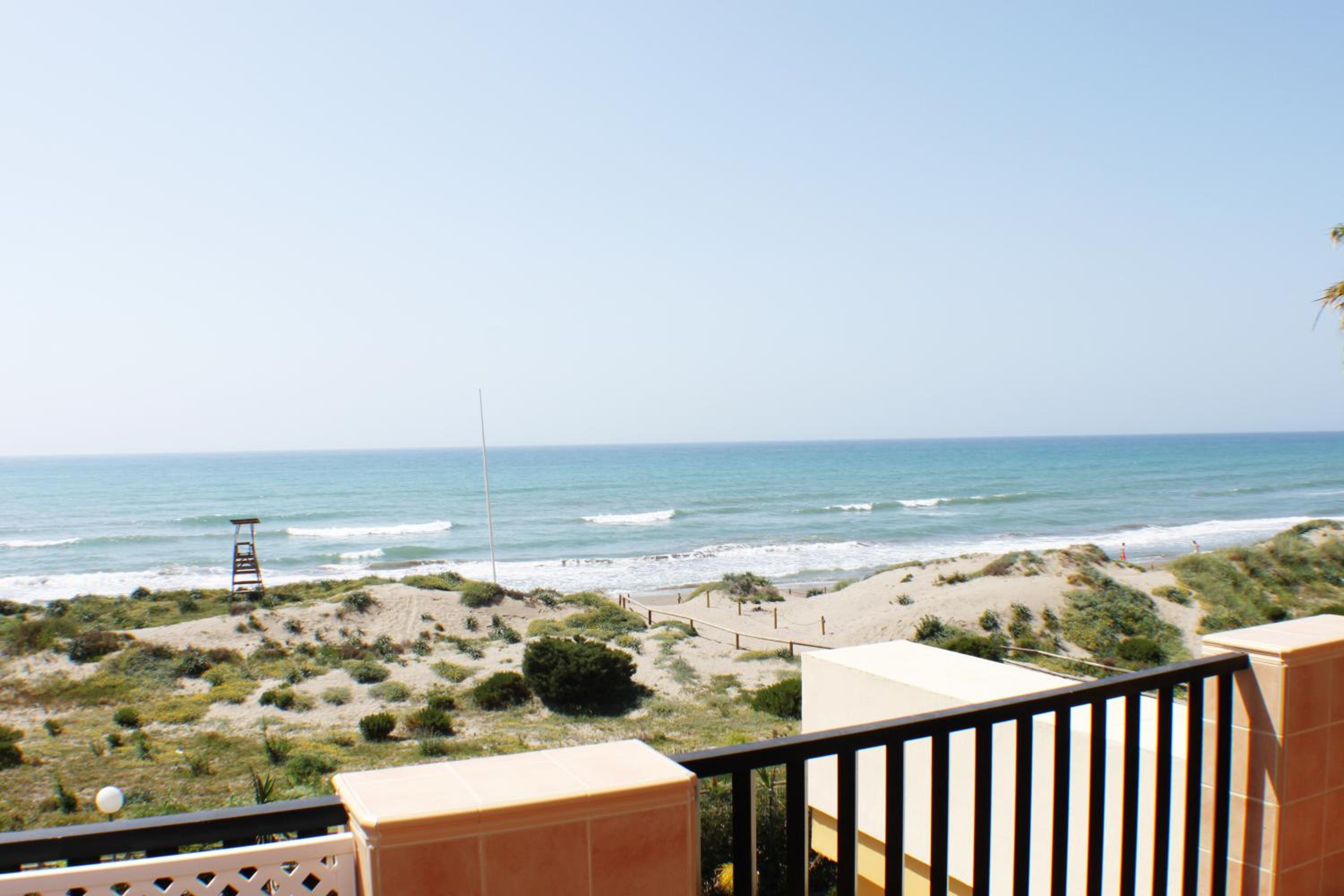 Romana Playa en Marbella — balance & terrace