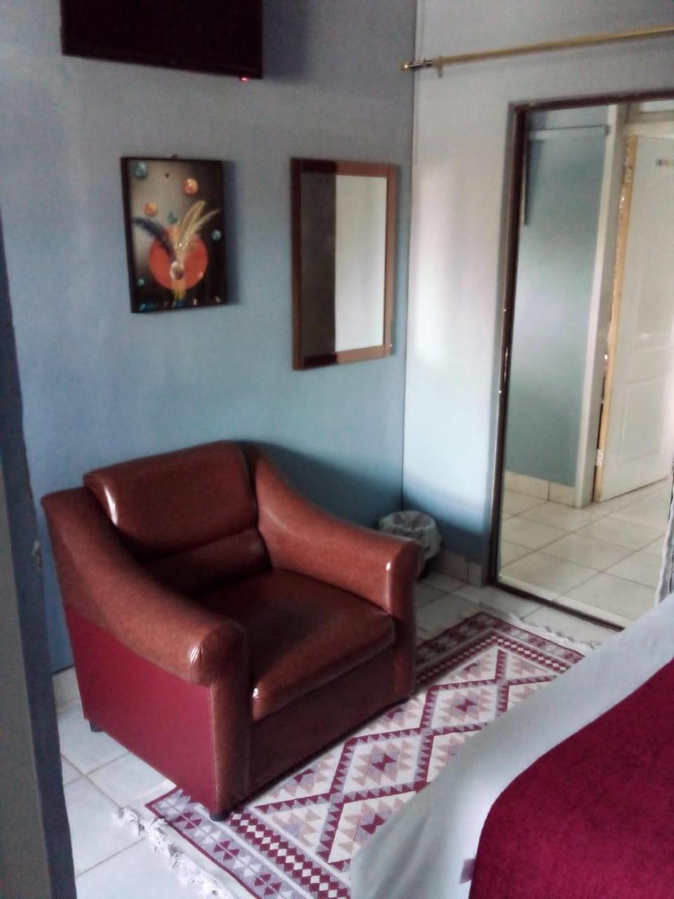 Photo 7