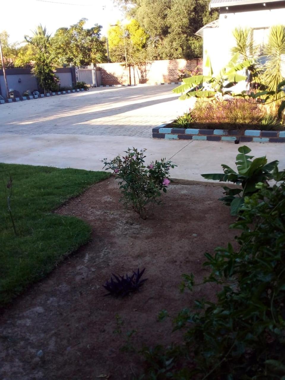 Contractors Group Accommodation In Klerksdorp view 3
