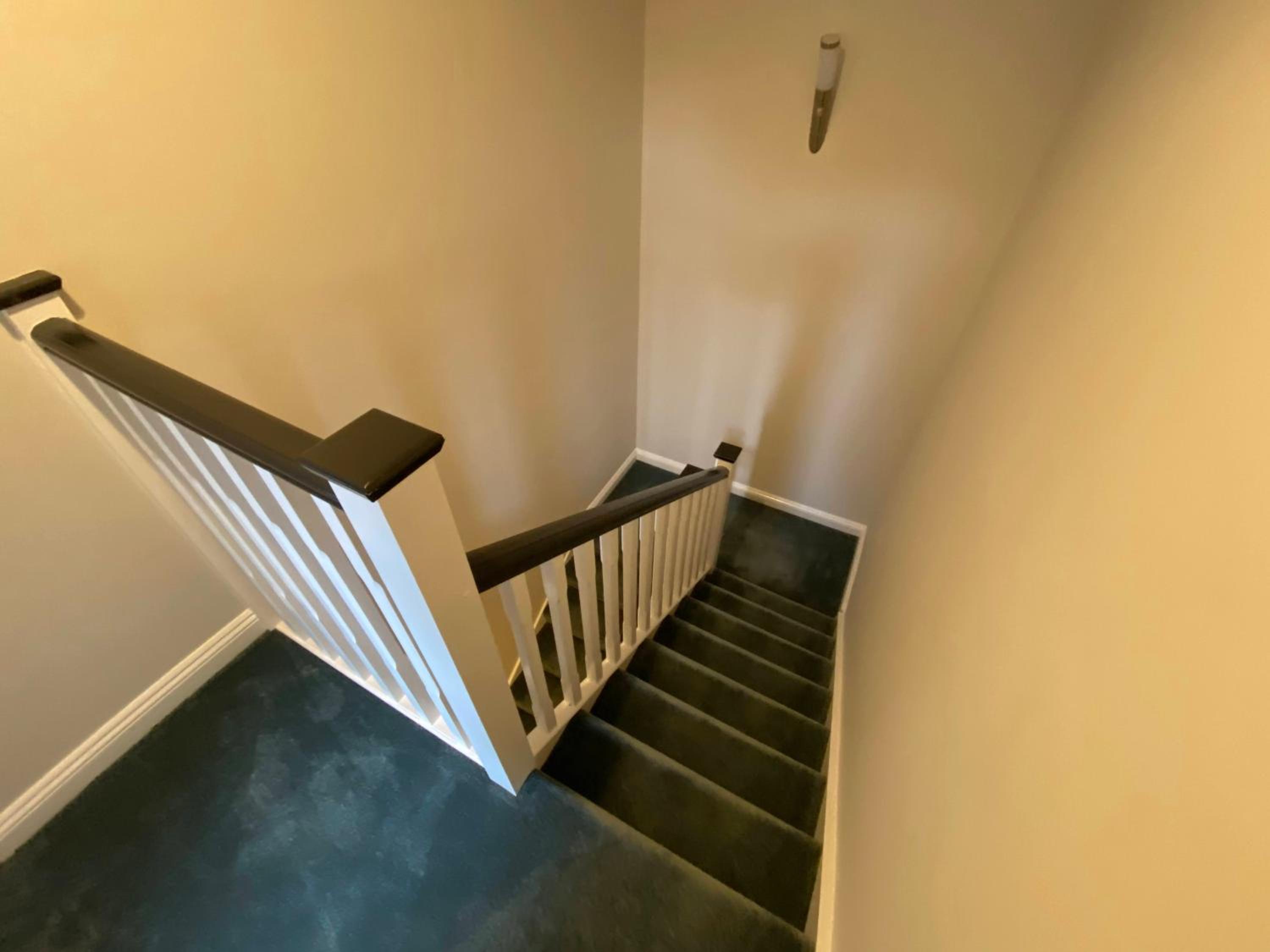 Clarendon Luxury Apartment