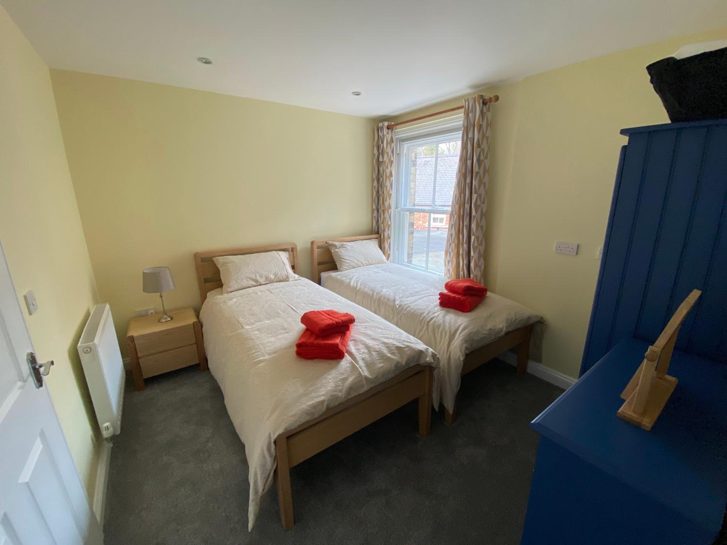 Clarendon Luxury Apartment