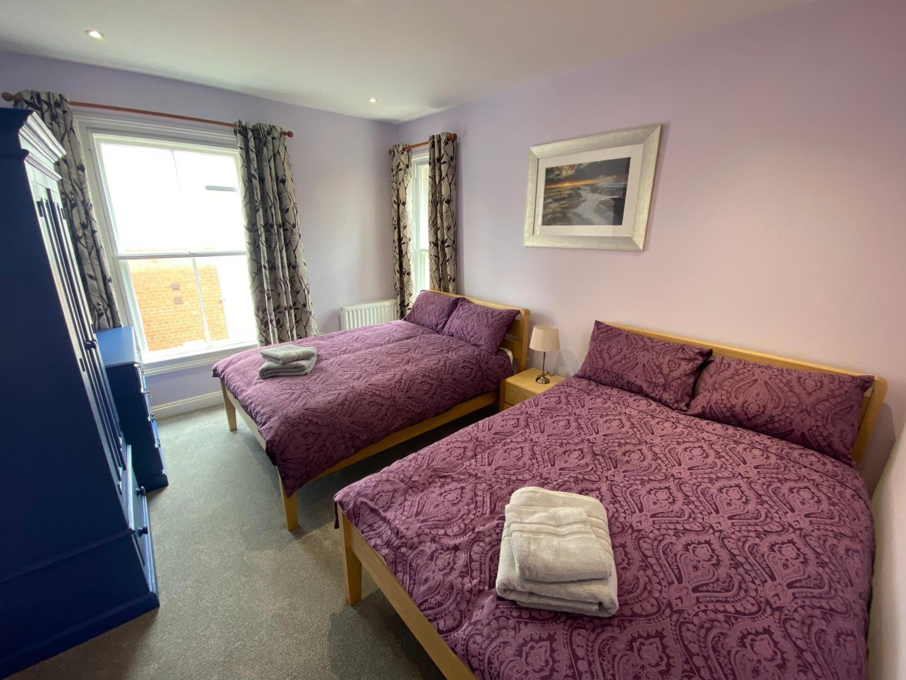Clarendon Luxury Apartment