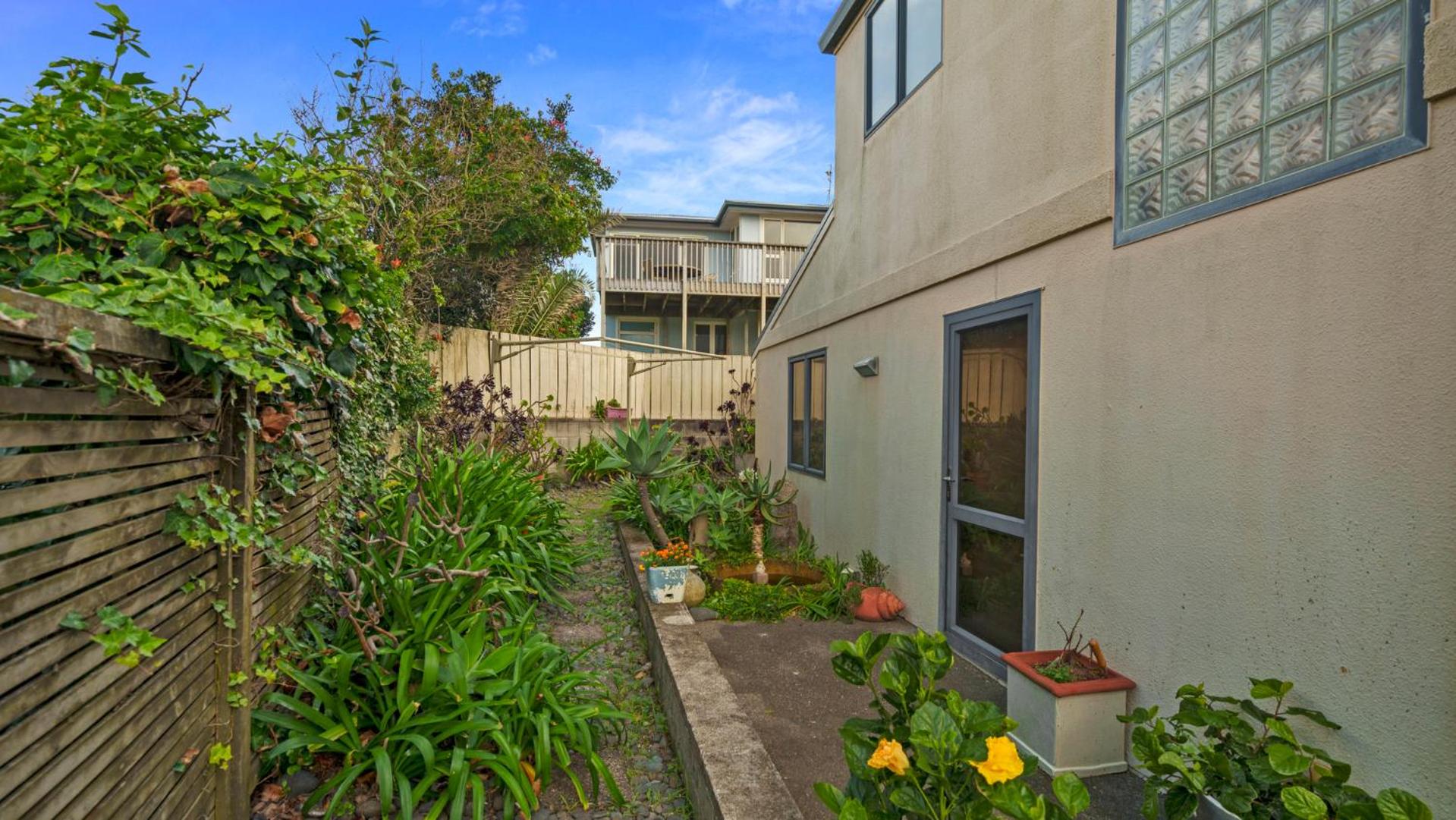 La Maison Ocean - Mount Maunganui Holiday Home view 4