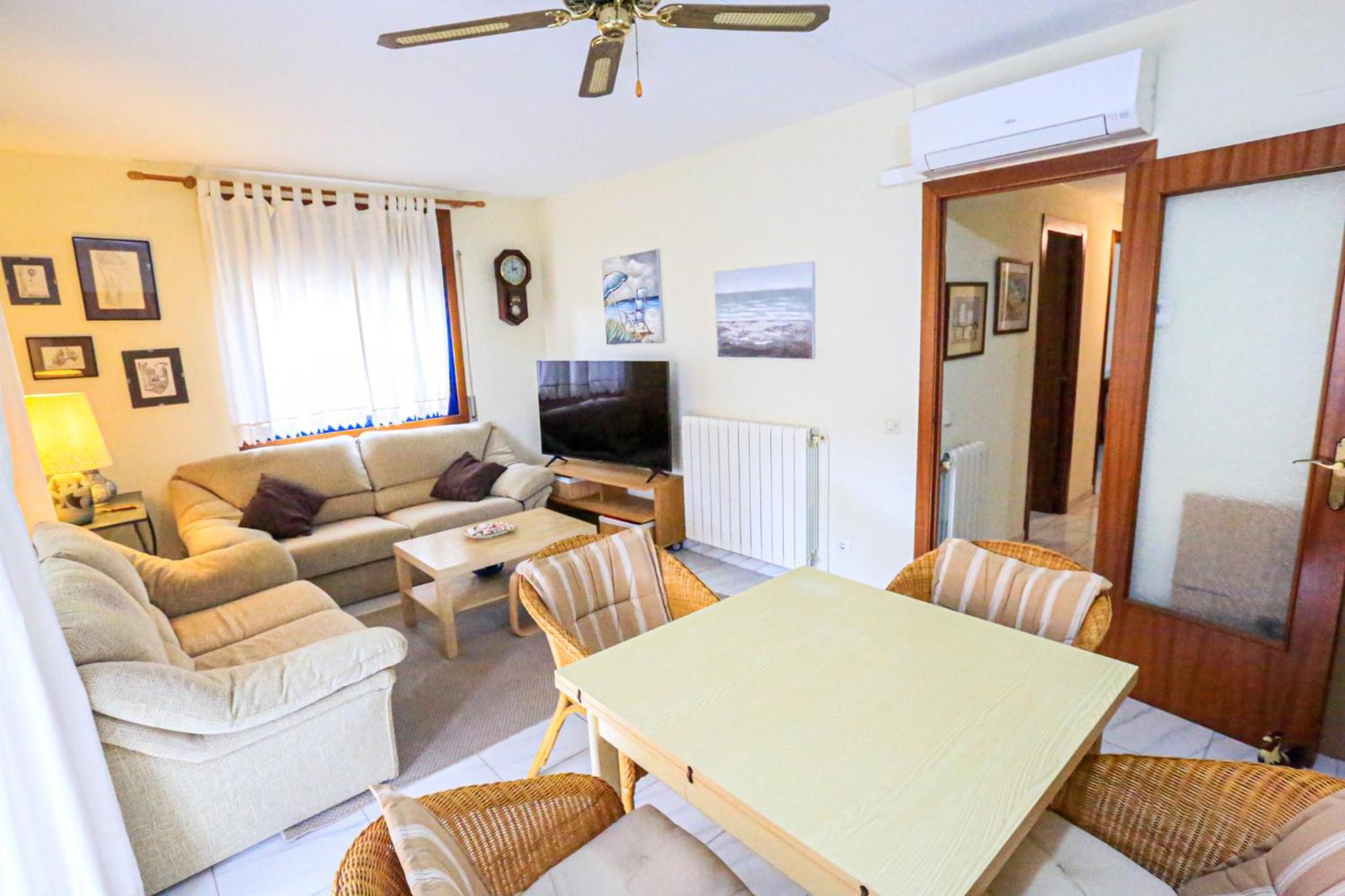 LITORAL COSTA DORADA - ROGER Only families