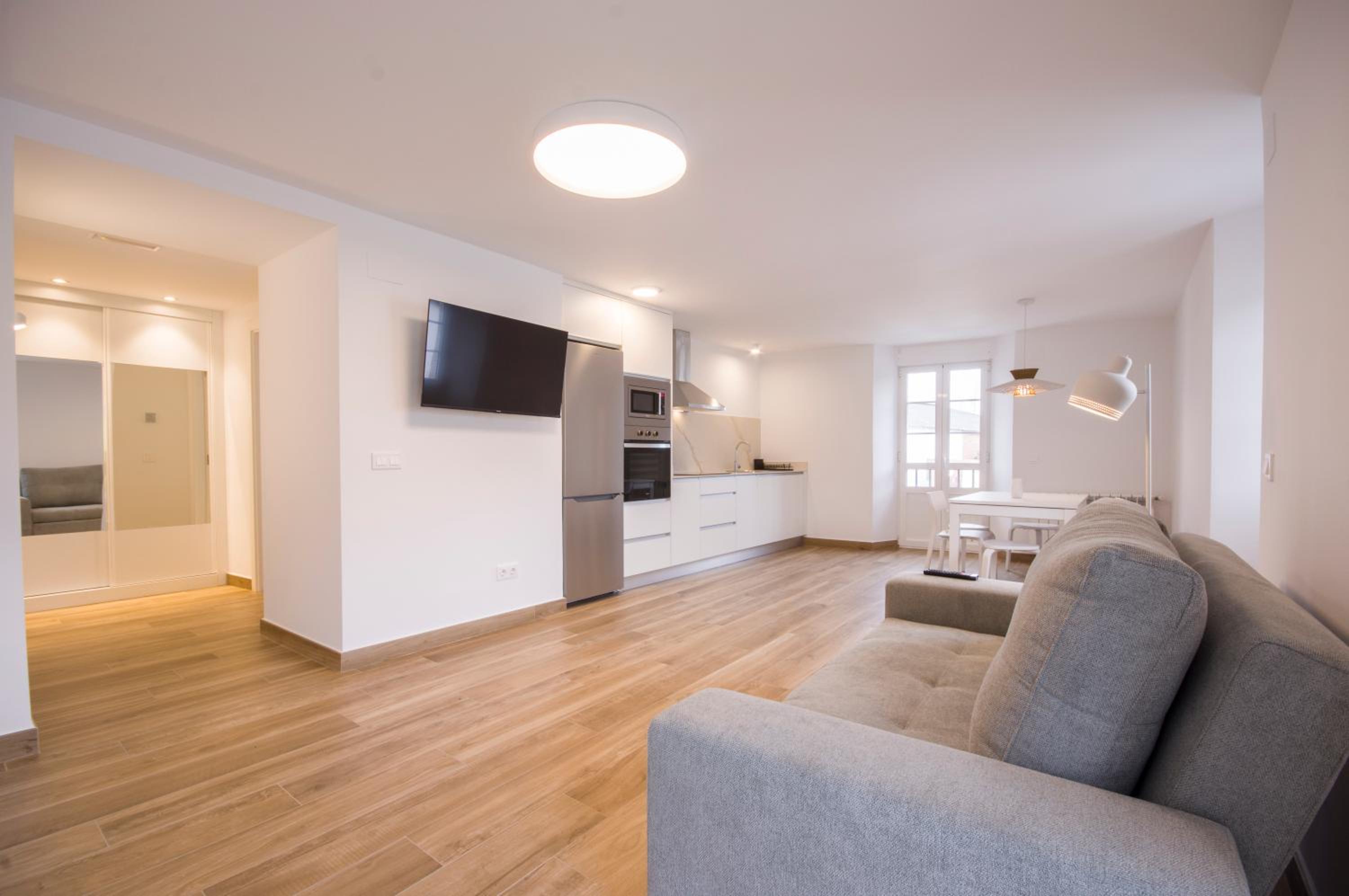 Apartamentos Lucio Rodinso