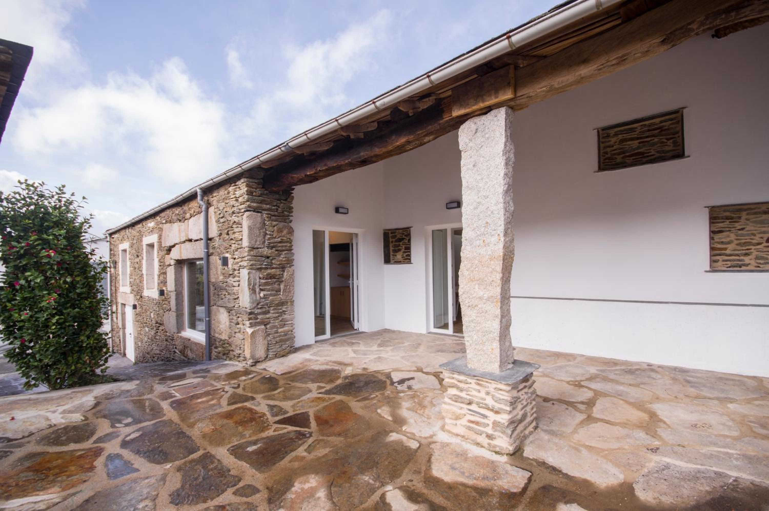Apartamentos Lucio Rodinso
