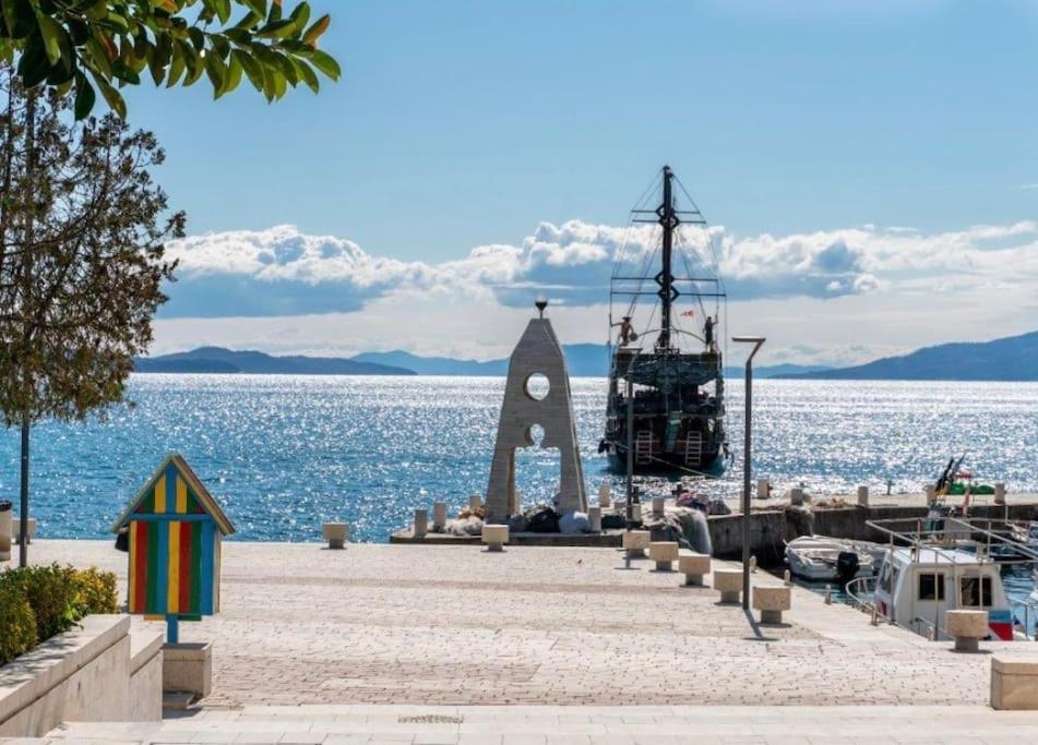 Saranda Relax New Apartment-Rare Find near Port