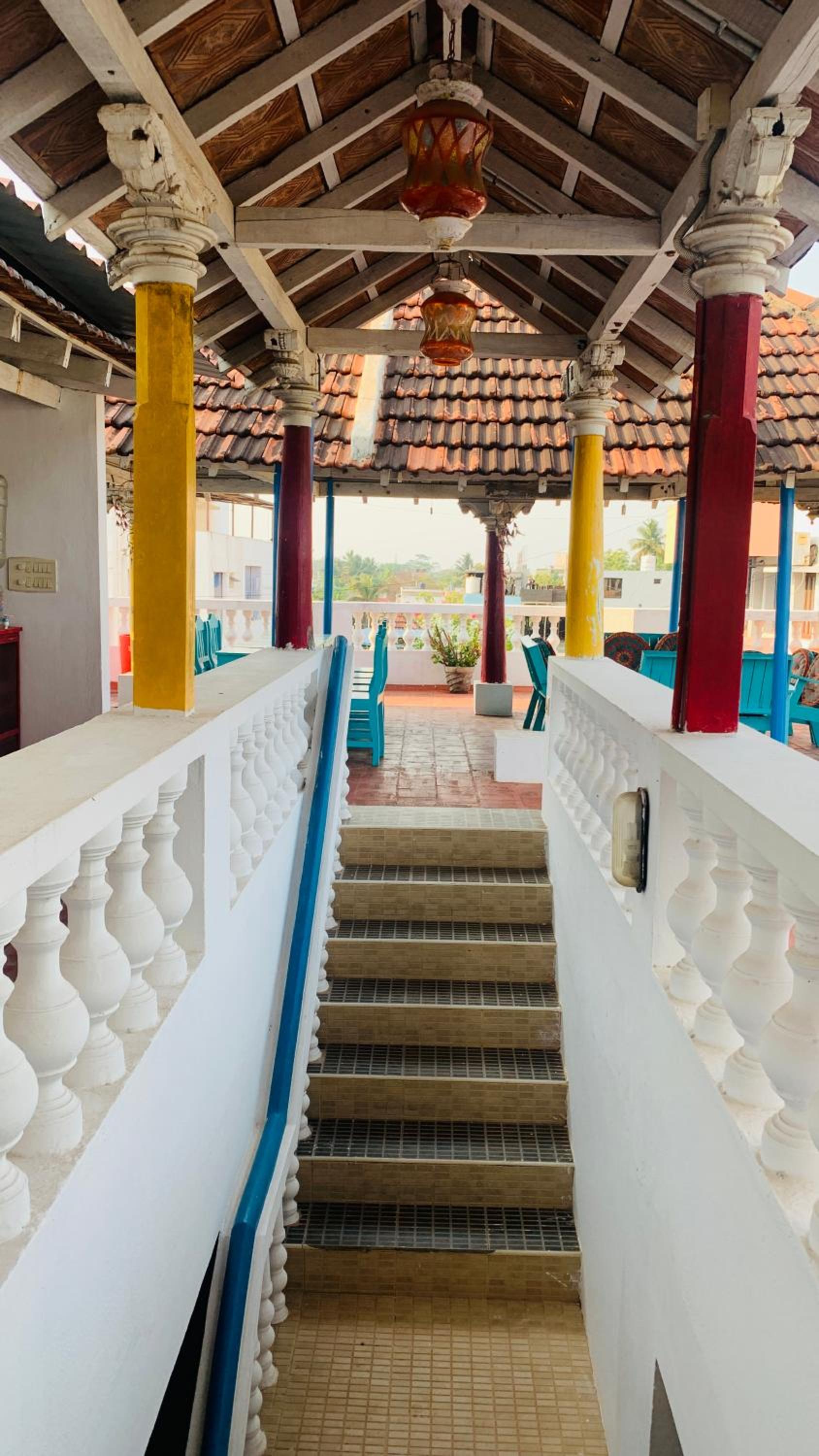 Holi-Wood Guesthouse