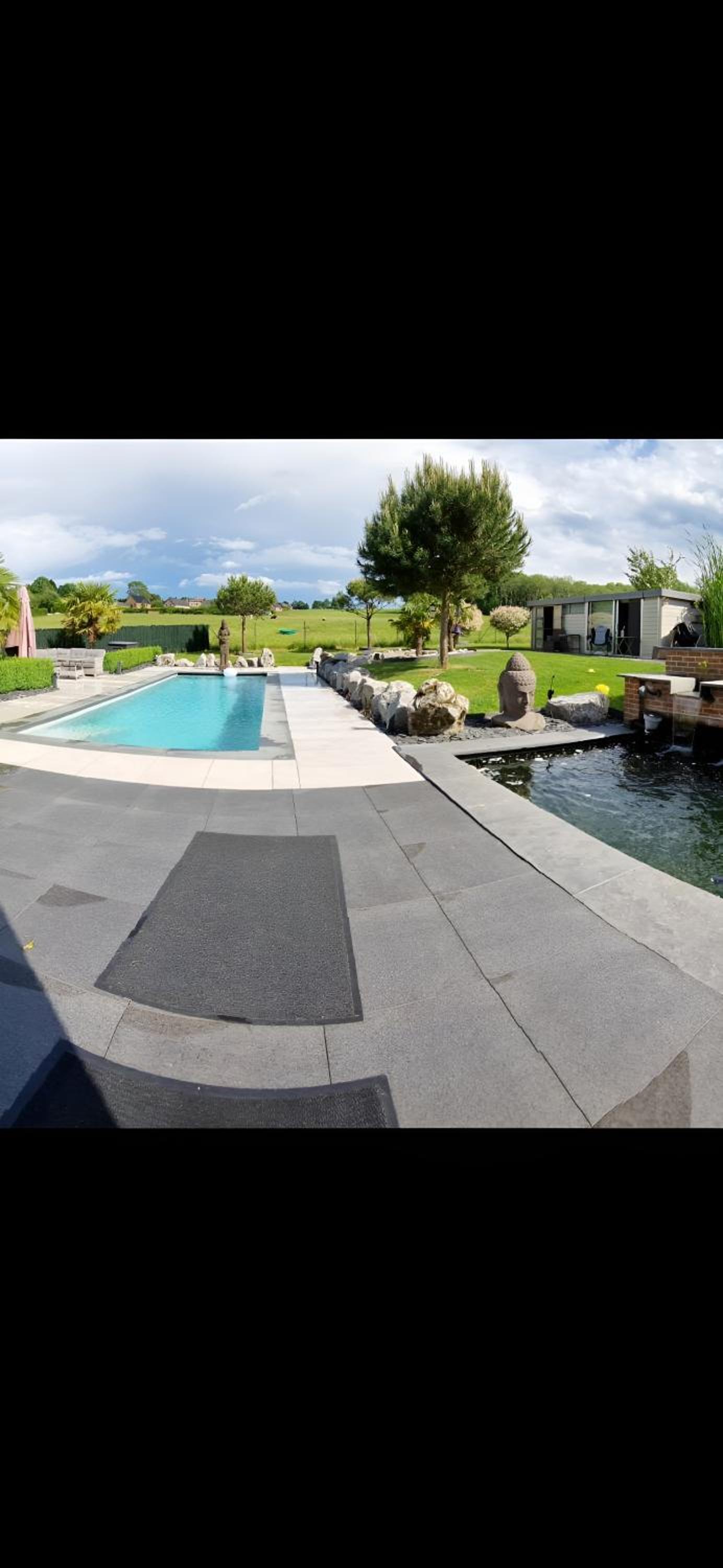 LA VILLA DE SENY , villa de charme avec jardin ,Piscine nature, jacuzzi , petanque, fitness, billard,ping pong,
