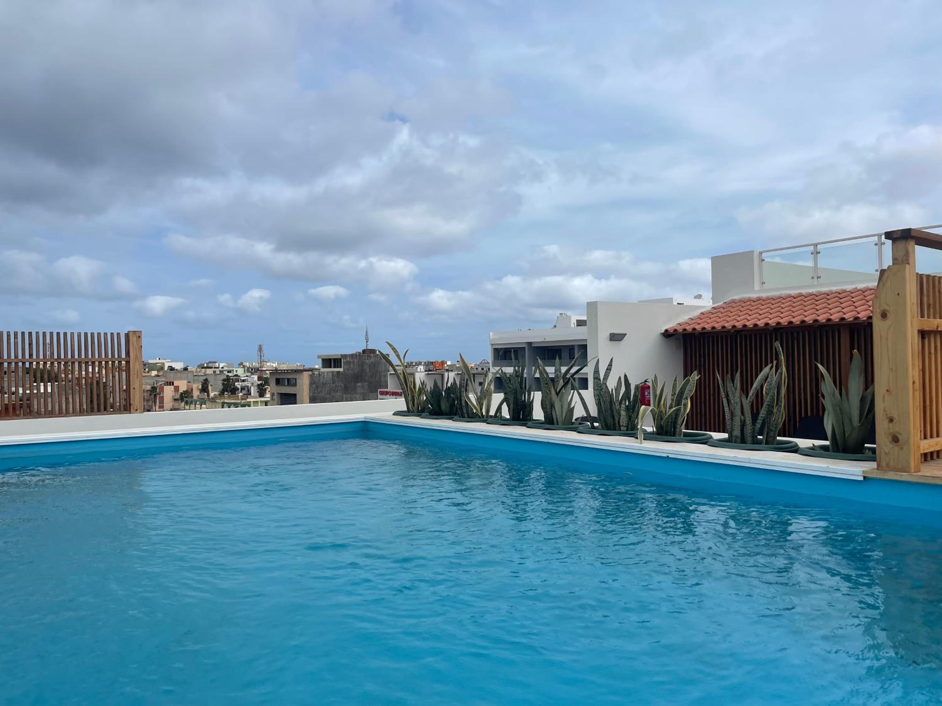 Oasis White Hotel