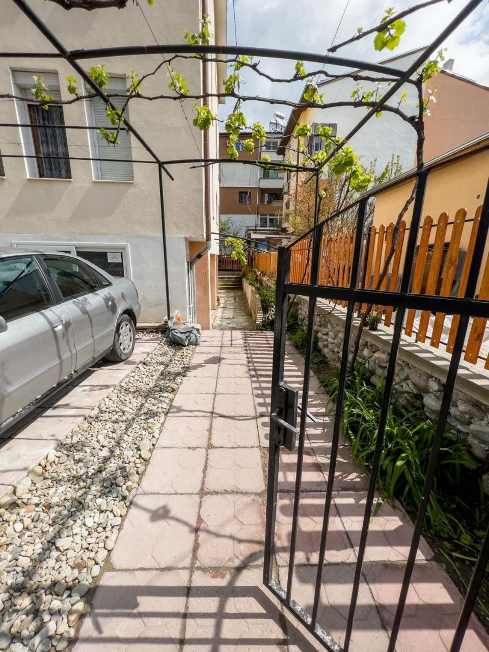 Berta Garden Apartmen