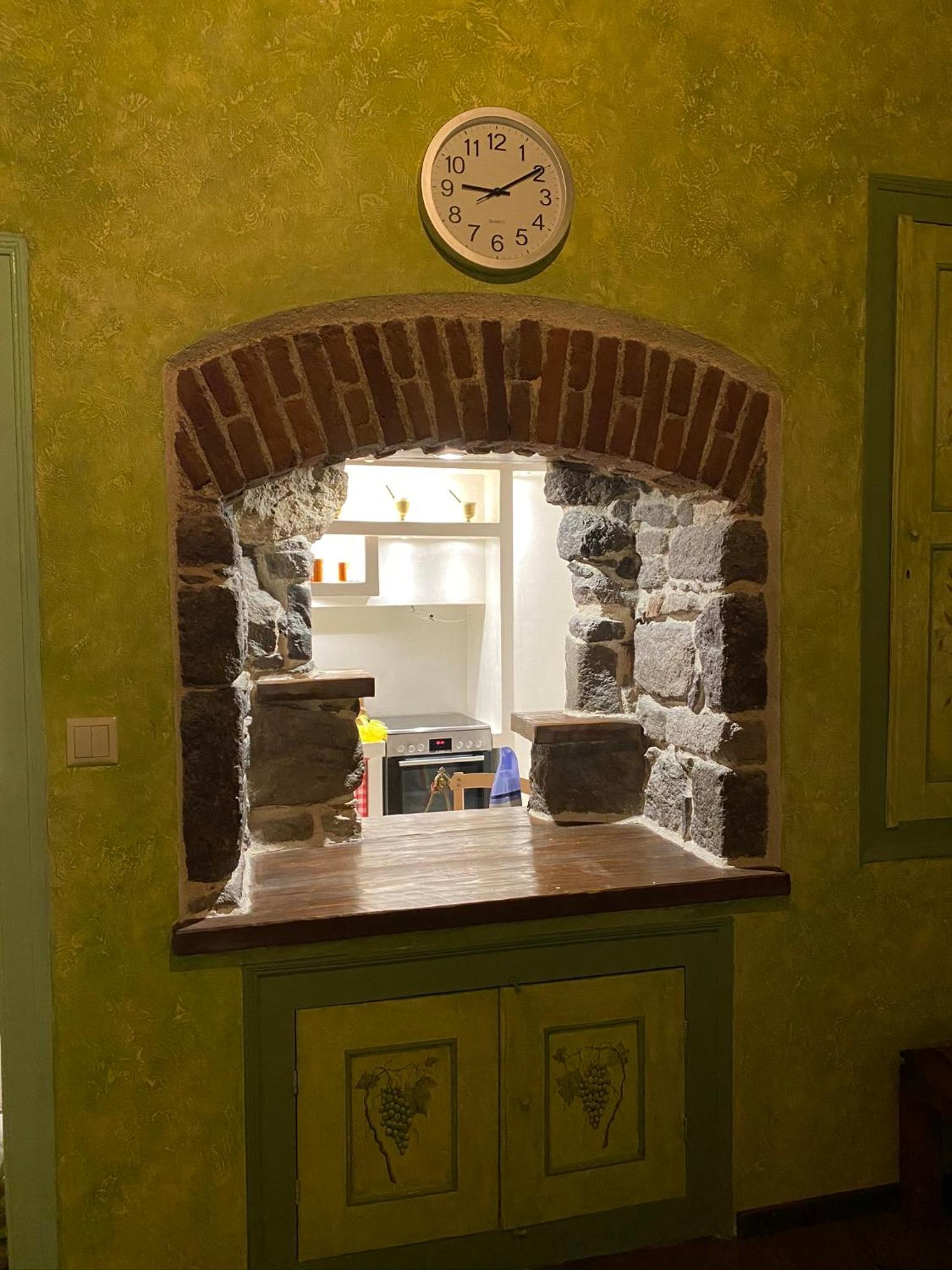 MOLYVOS BOUTIQUE HOUSE view 3